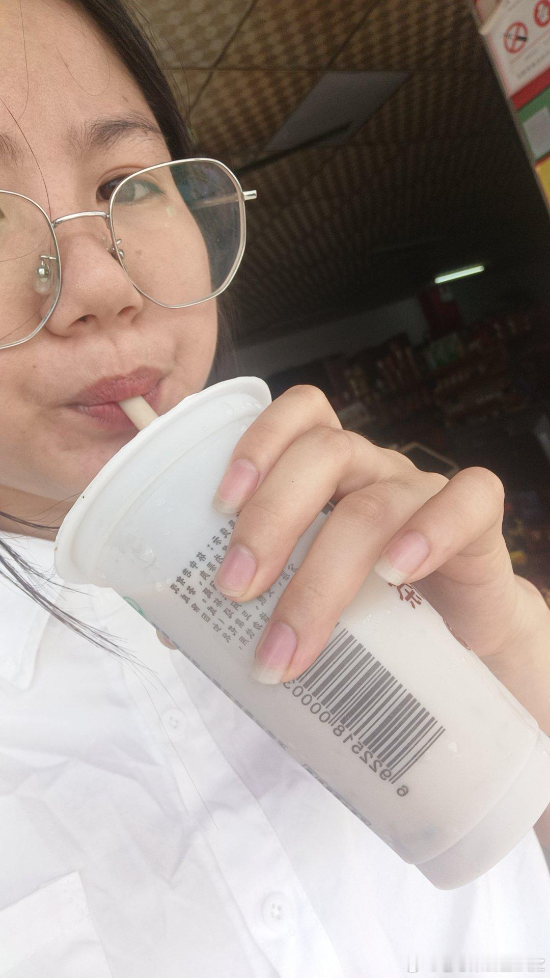 [太开心]希望我们都能一路顺利 总能跨越迎面而来的障碍 ​​​