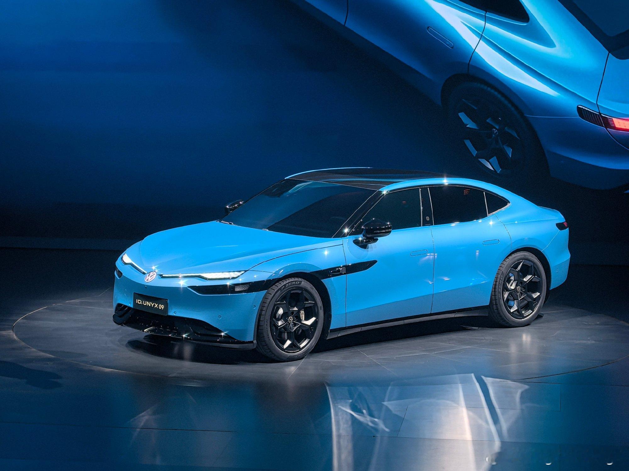 德国人很久没造出这么好看的轿车了。。。整个德国车都丑爆了，新能源时代。 