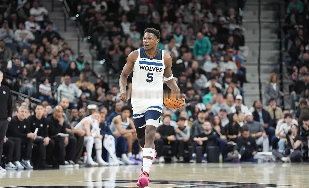 5月7日讯 NBA季后赛西部半决赛G2，森林狼客场95-133惨败给马刺，大比分