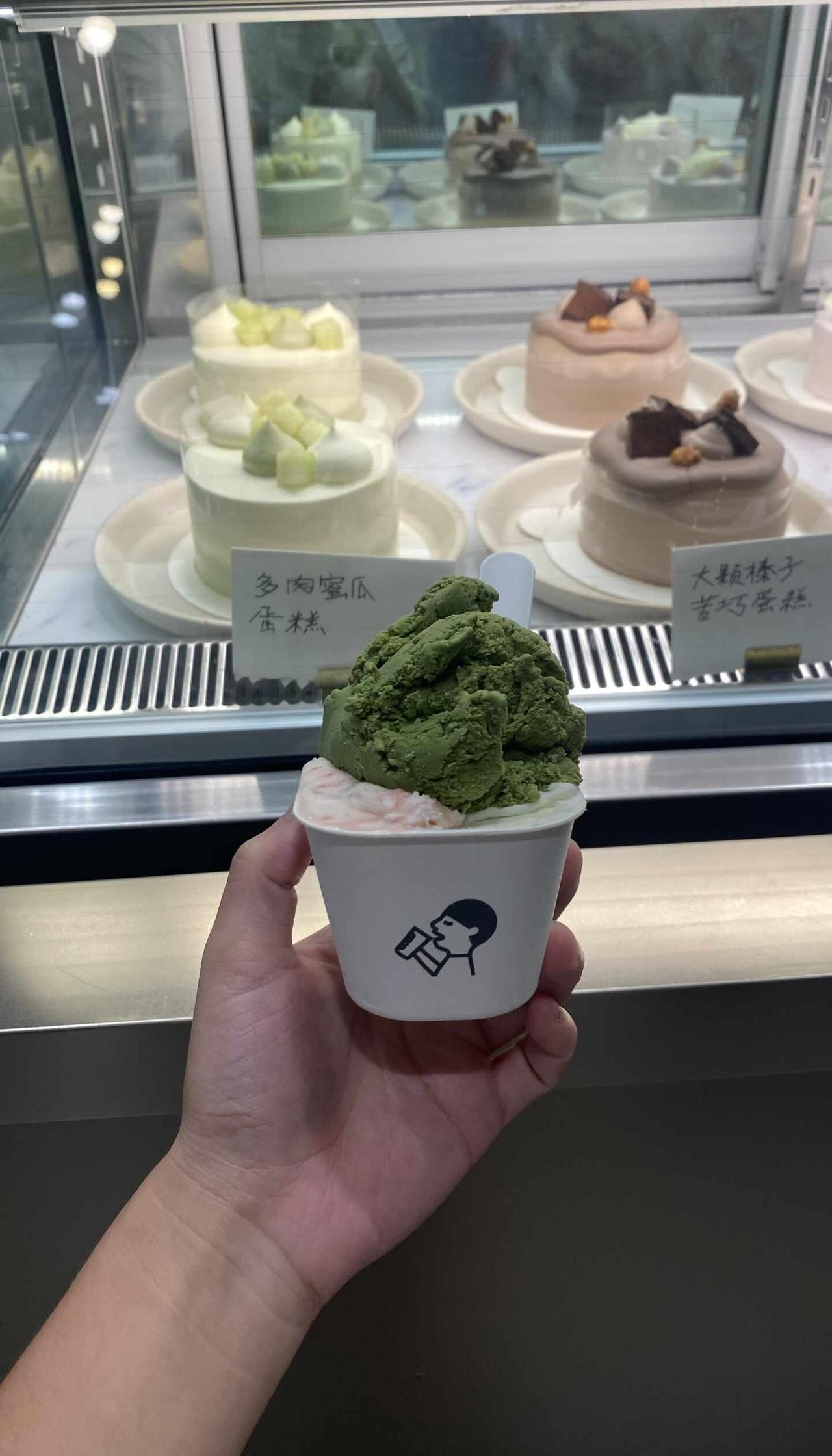 强推喜茶青柠味喜拉朵🍨！！
怎么会有这么好吃的gelato🥹！！！喜茶 喜茶