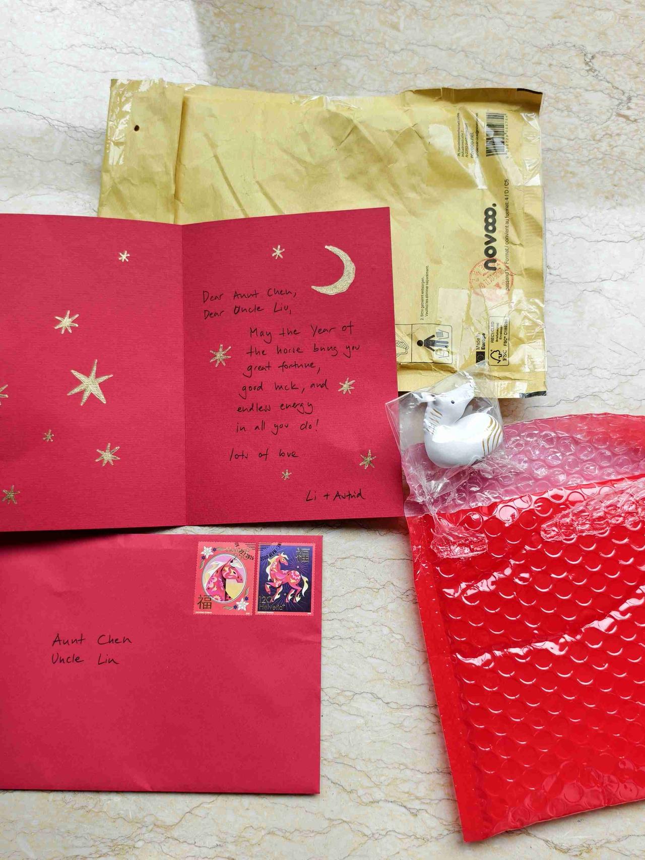 我的今日状态：😁轻松愉快
我这里的天气：☁️阴天

给远在瑞士的侄媳妇织了件毛