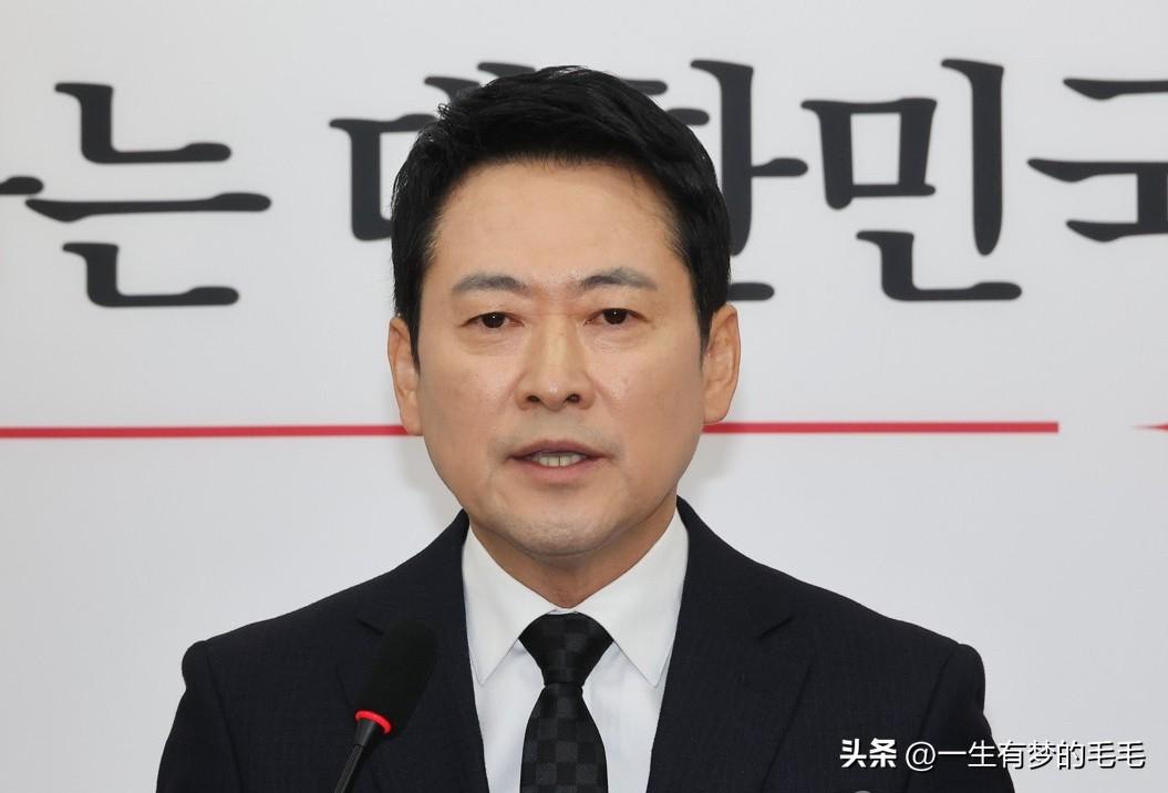 2月28日，韩国国民力量党党首张东赫借李俊锡和全韩吉“终结选举舞弊辩论”高热度之