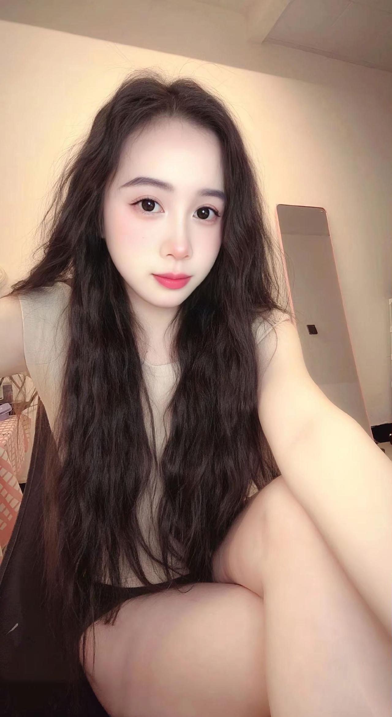 稍微停下来就连自己都养不活 哪有时间去维持那些复杂又凉薄的人和事，苦尽甘来"这个