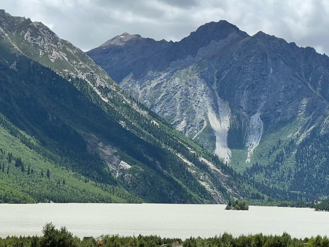 共享美不胜收的美景