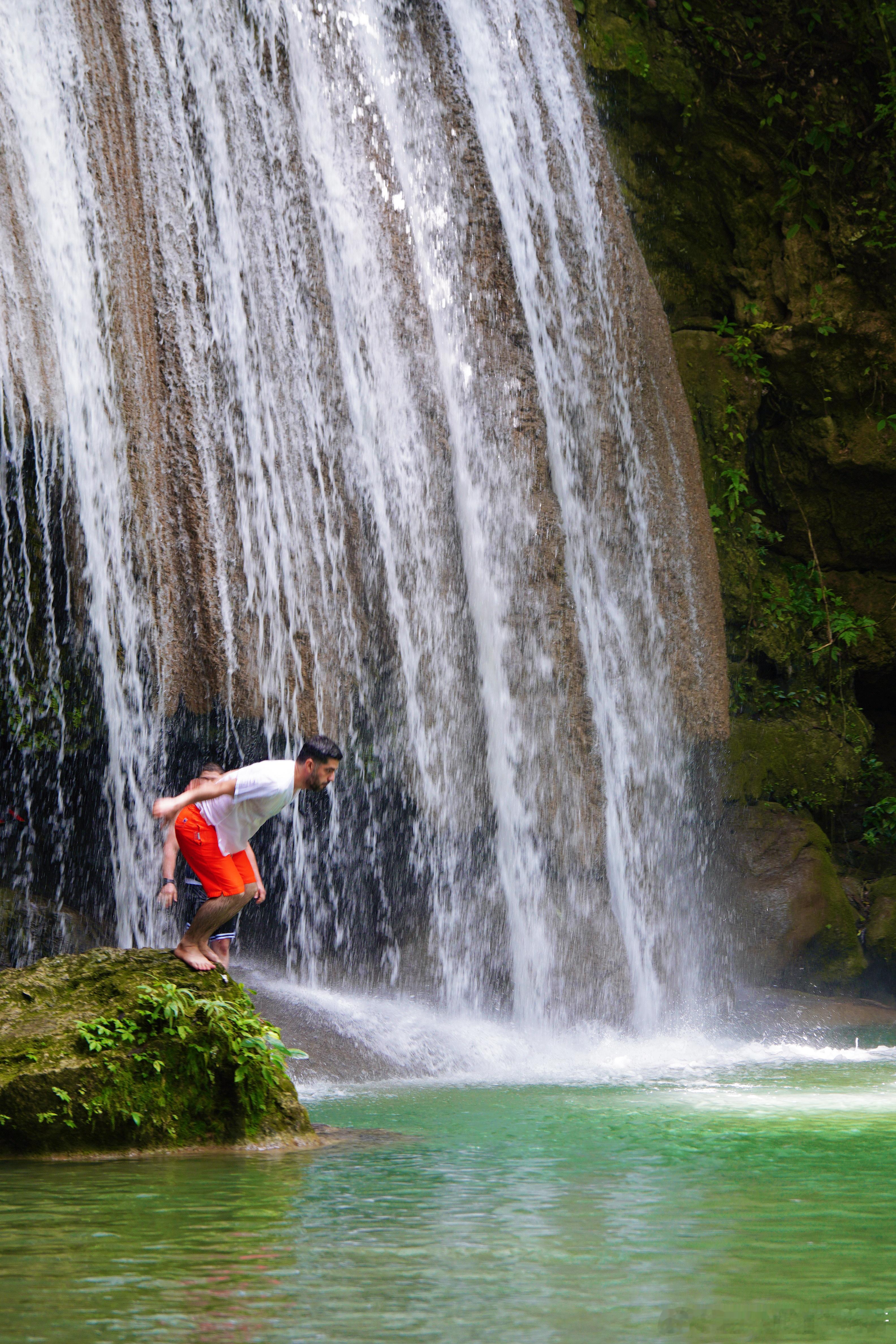 🌿 如果你是徒步爱好者，那北碧府的爱侣湾瀑布（Erawan Waterfall