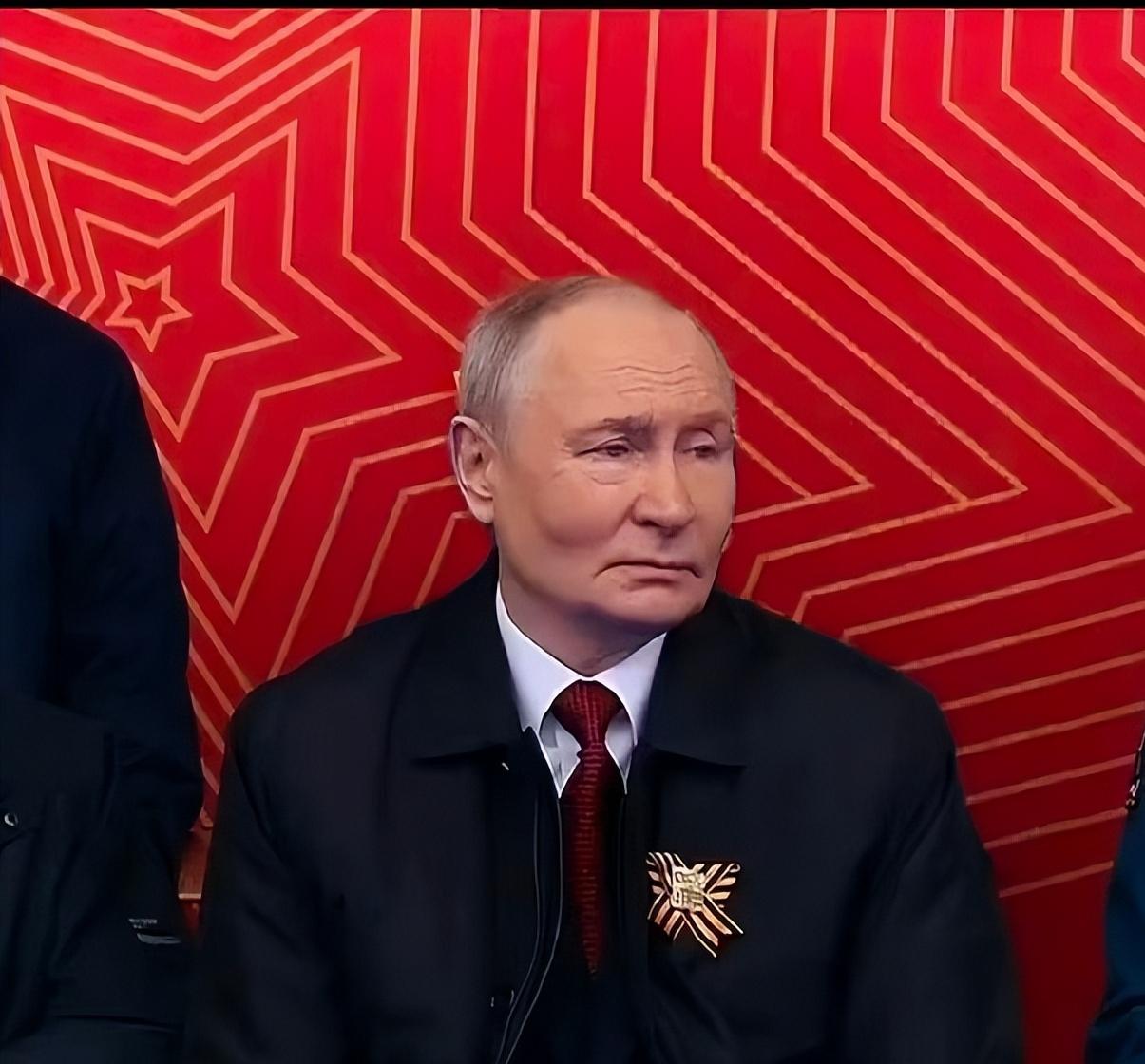 普京访问为哪般？
法国世界报周二围绕俄罗斯总统普京访问亚洲国发表文章，分析当前亚