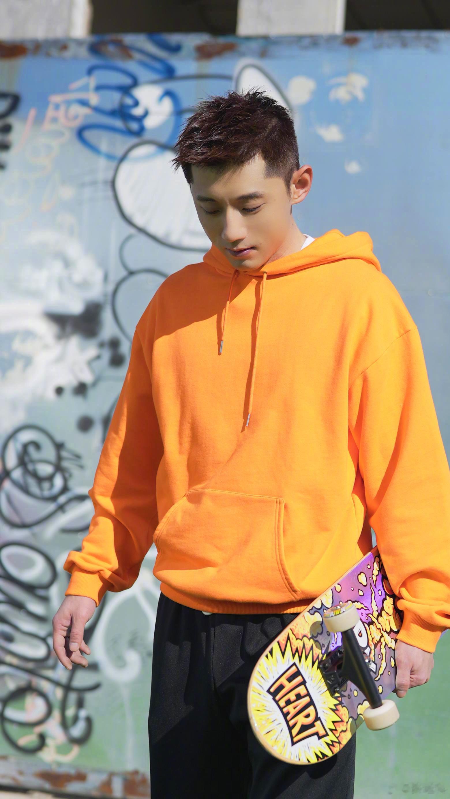 #张继科 我会让所有人知道来龙去脉# 咋的啊？还有反转啊[允悲] ​ ​​​