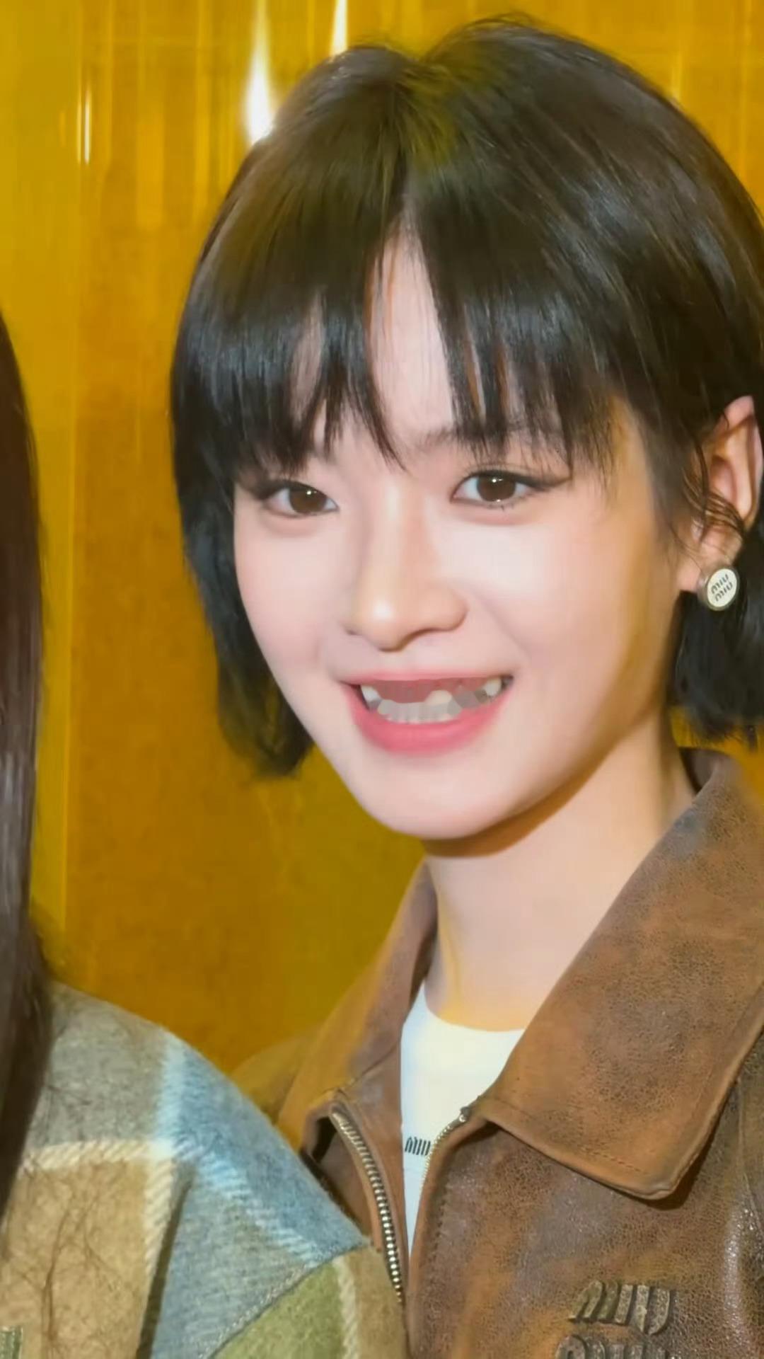 李庚希生图李庚希这个生图状态太好了，可爱鬼一只 ​​​