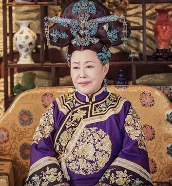 孝庄太后与多尔袞：史料中的味丝马弈与清朝秘史的迷雾

在清朝初年的历史长河中，孝