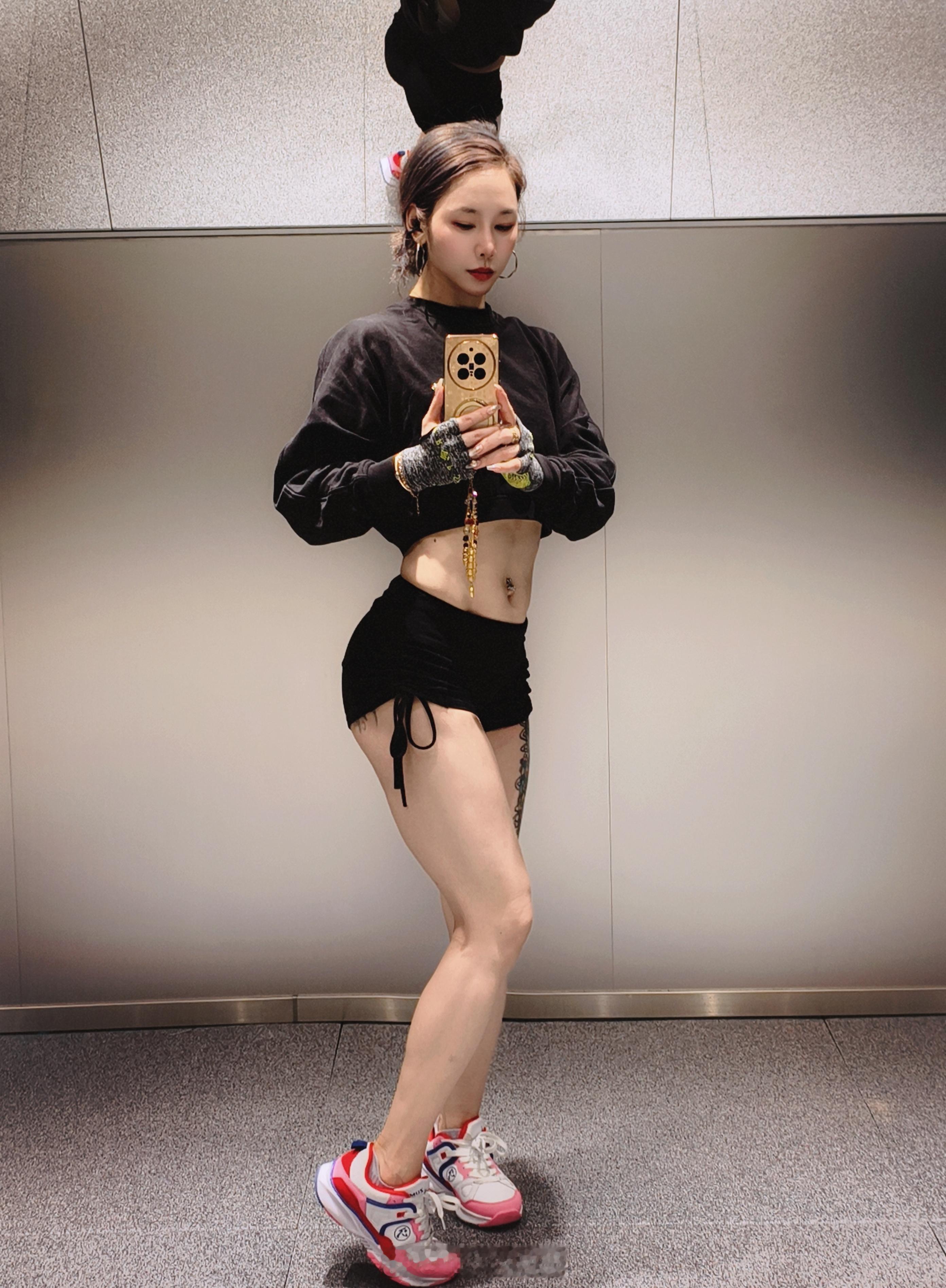 健身完不拍照等于白练😎我的日常plog健身微博健身