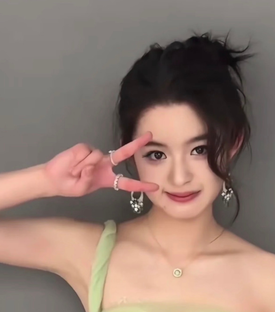 黄杨钿甜女主剧人鱼开播我又比别人多了一段记忆？怎么她还能当女主？之前的事说清楚没