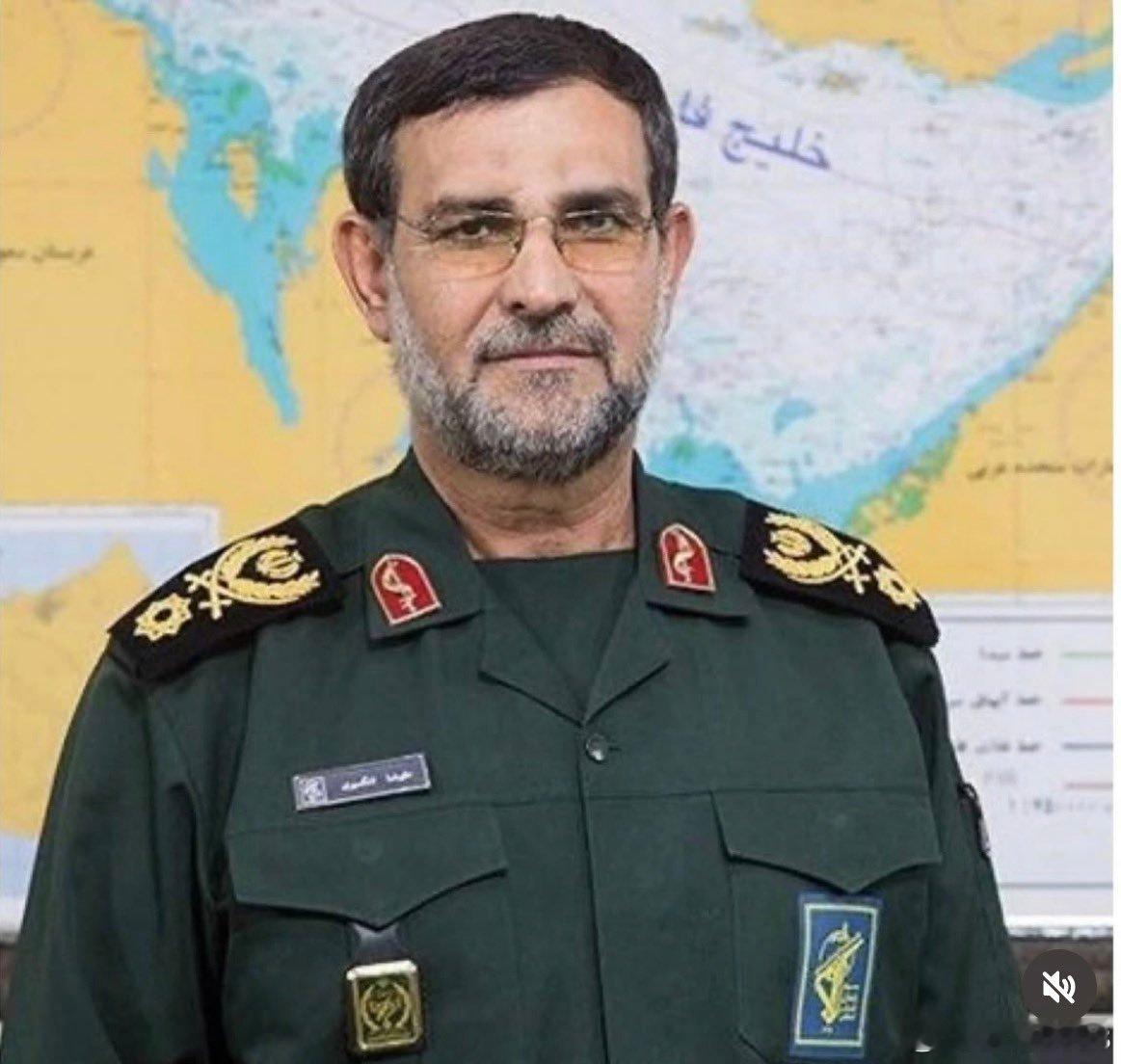 最新报道，这是今天早些时候在袭击中丧生的那个人。他是伊斯兰共和国塞帕赫海军的指挥