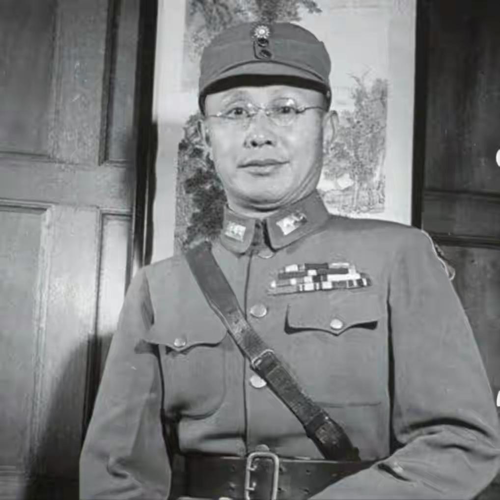 国共两党皆不容的国民党二号人物，毛主席拒其投降，老蒋欲除之而后快
 
1949年