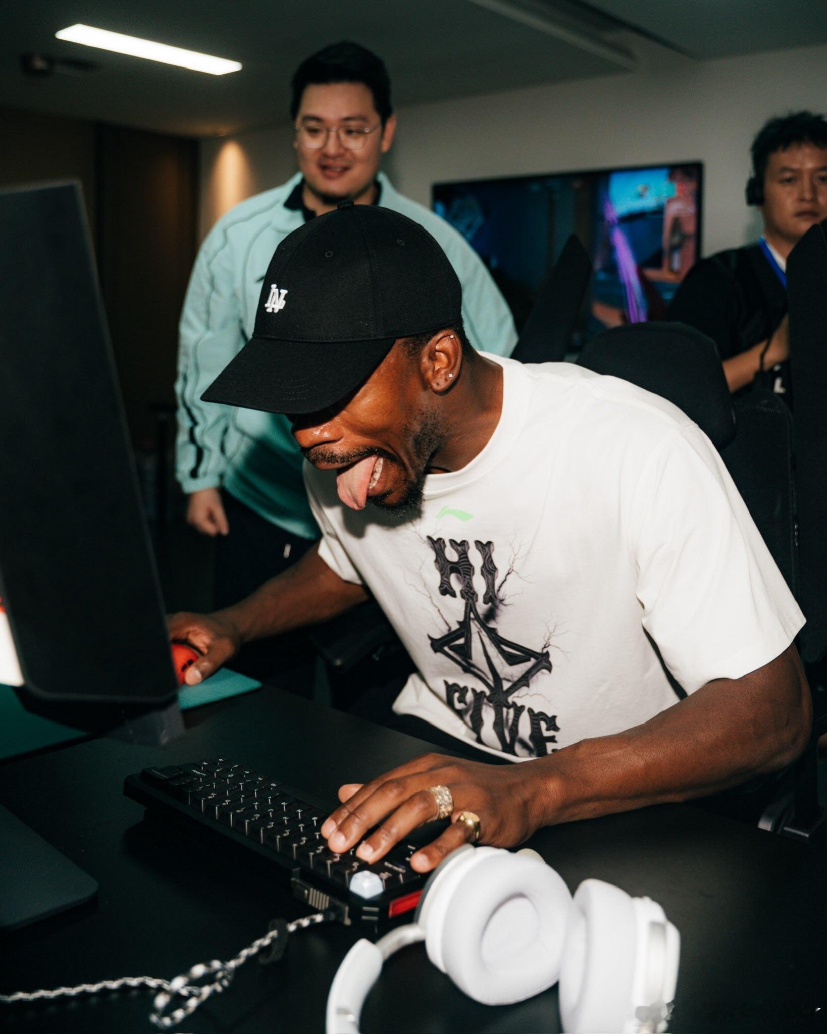y'all know what happened next 🎮😂金州勇士[超
