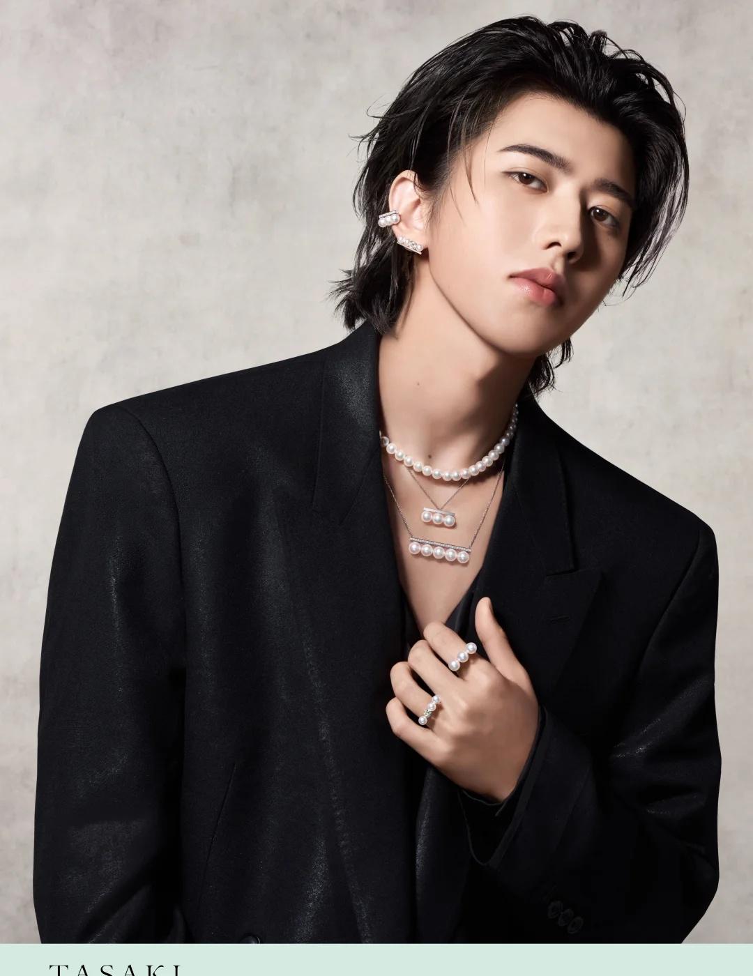 TASAKI全球品牌代言人蔡徐坤｜摩登实力
珠光为序，故事由此开始
欢迎TASA