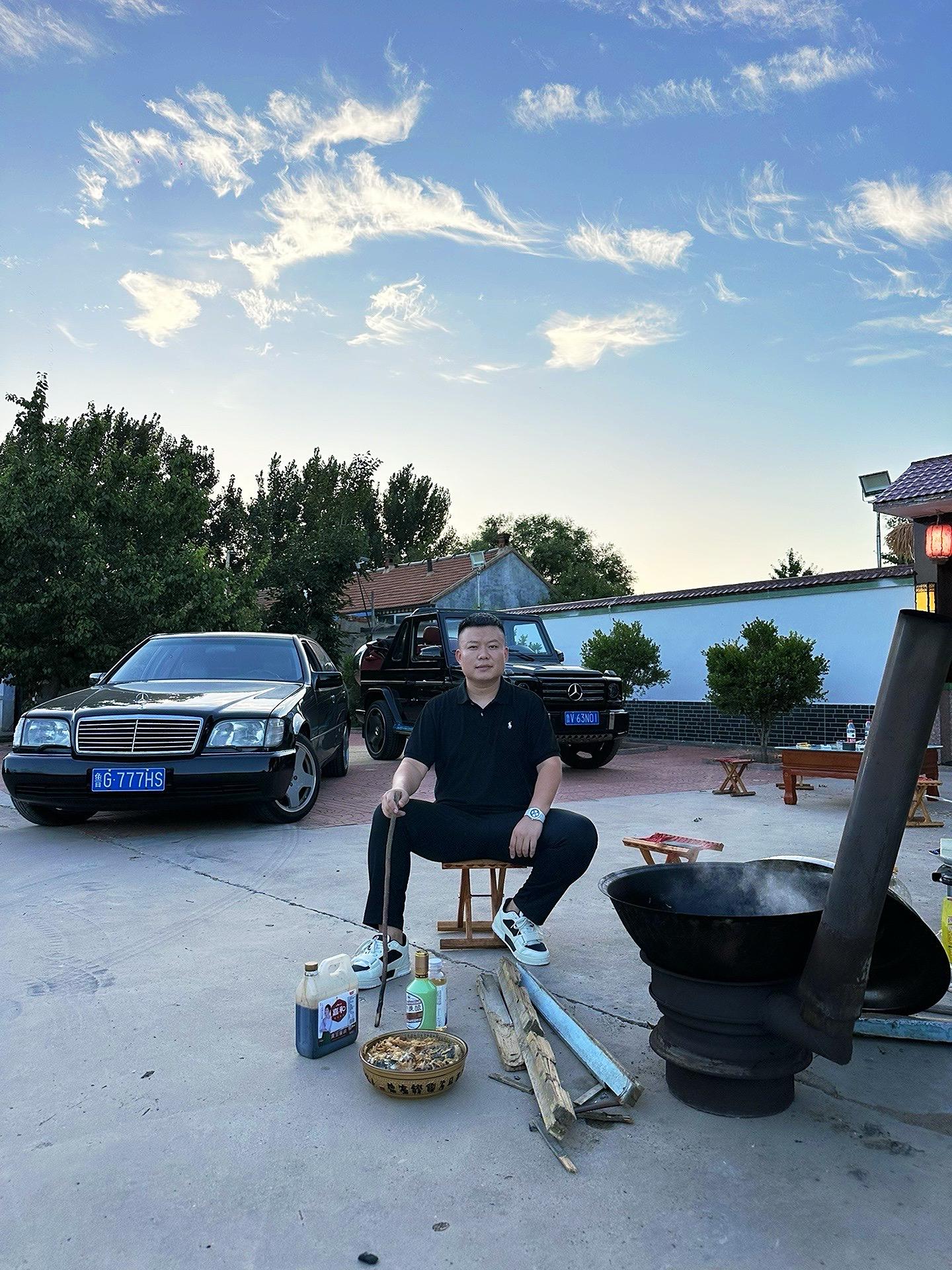 人呐 通透到了极点  孤独就是常态了 “只有远离人群 才能找回最初的自...