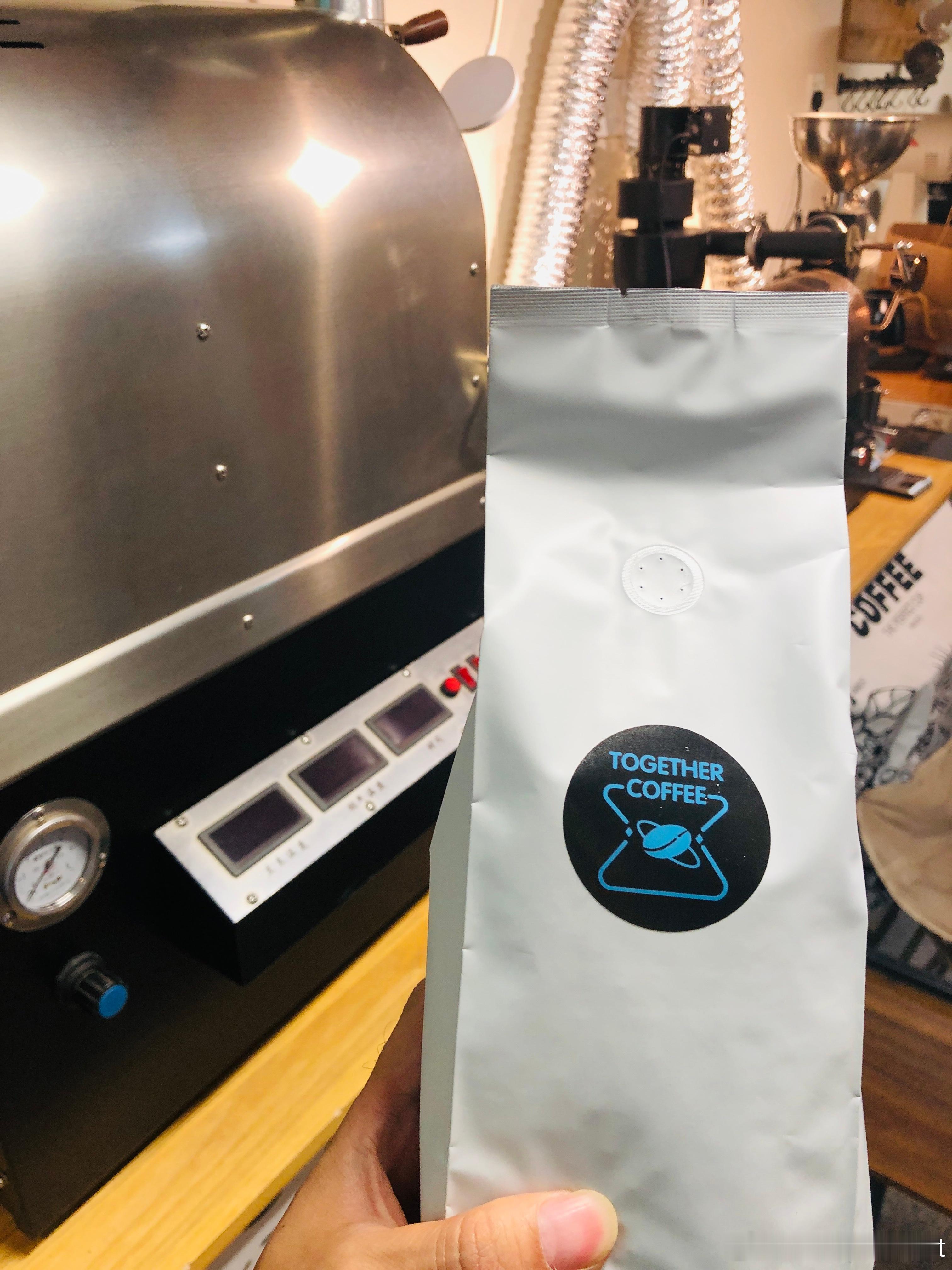 一天的工作结束✅，下班啦啦啦啦啦啦～🥱☕️🎮🌃🌛🛵☔️专业咖啡培训课程
