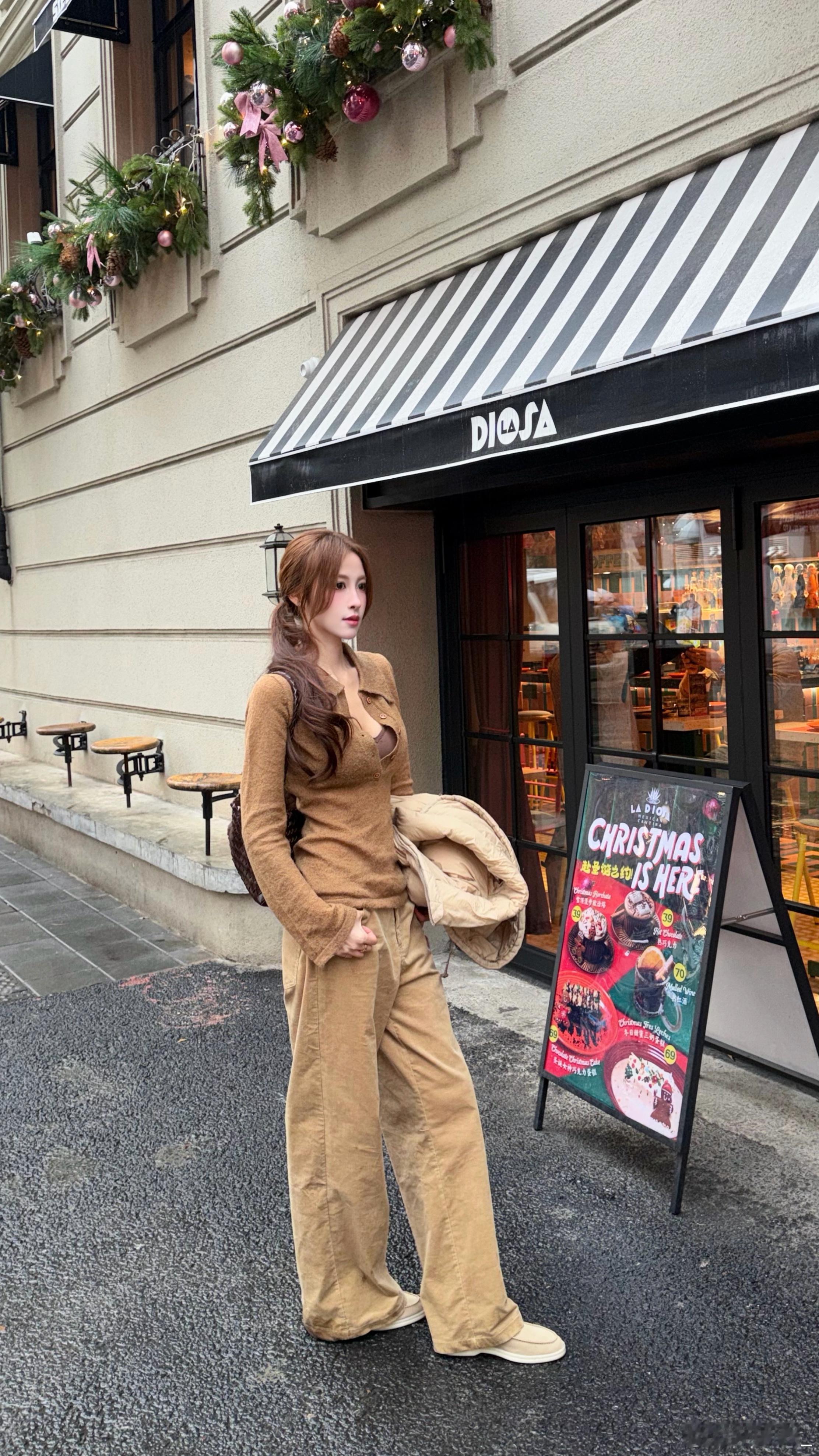 狼狈的圣诞雨天 