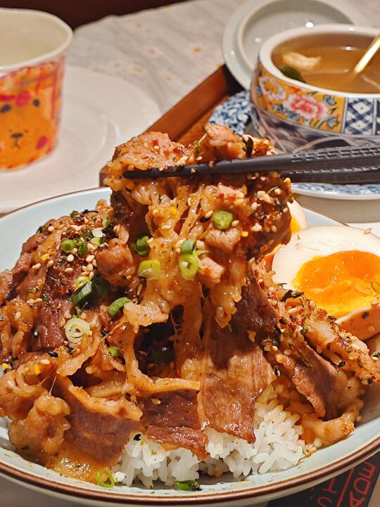 珠海打工人集合！挖到首家阪一烧肉饭🥳