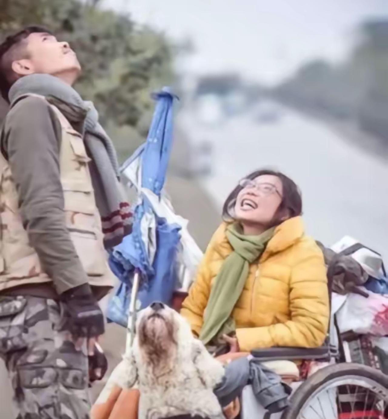 最动人的双向救赎：他一句我养你，带绝症女孩徒步4万公里走完中国

2014年，广