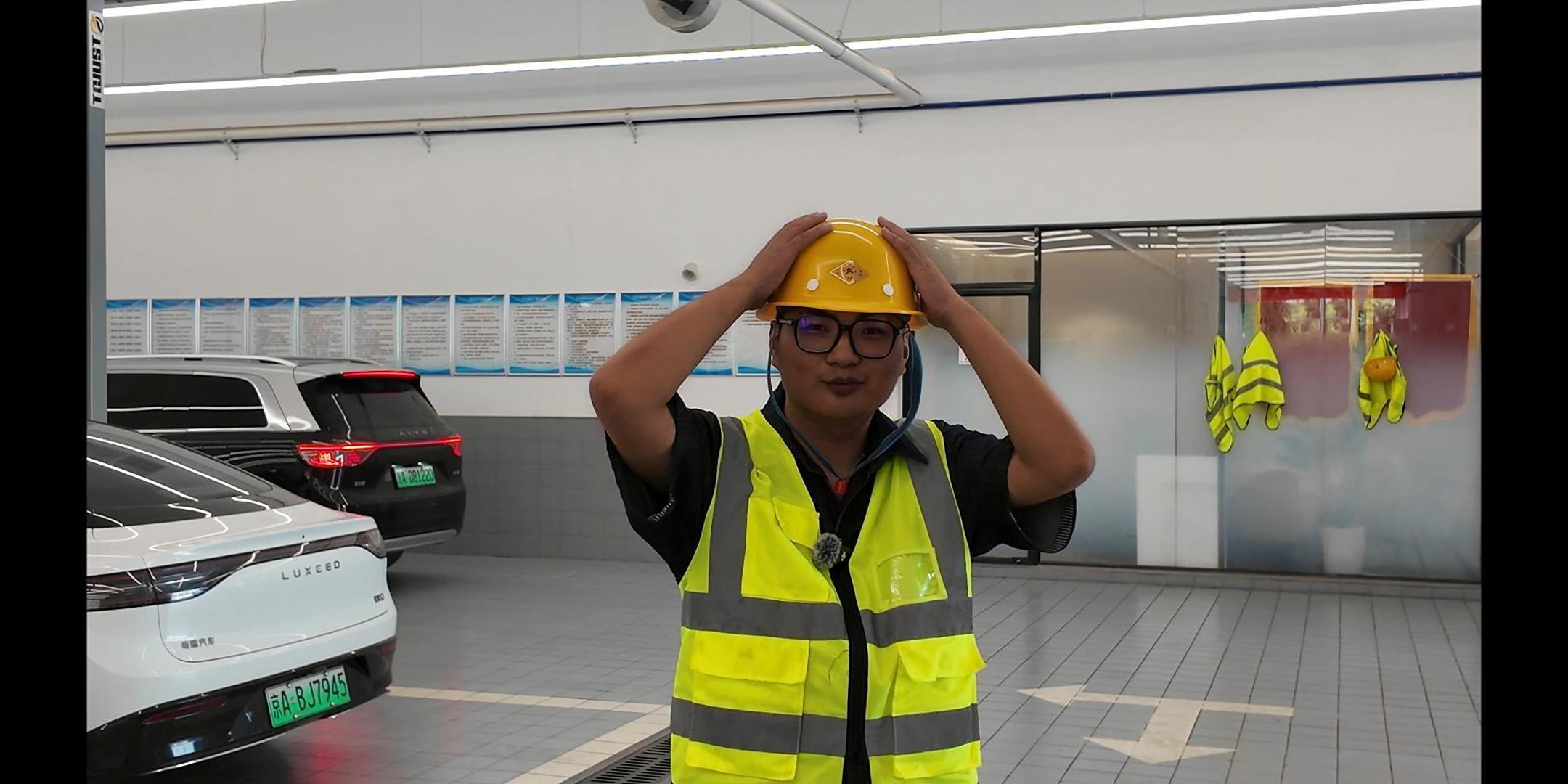这是我司的新账号：“小黑说车”，欢迎关注！[握手] ​​​