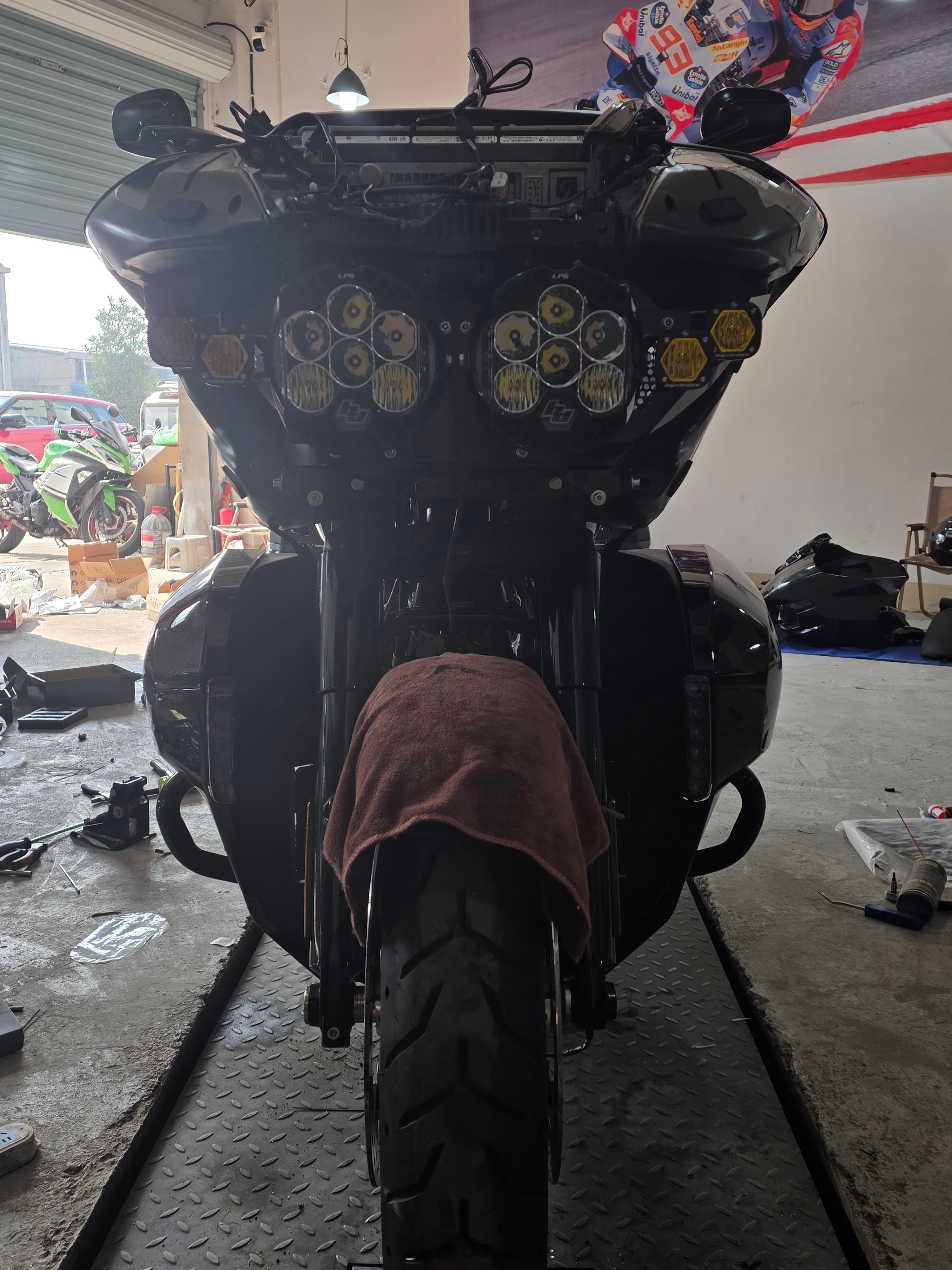 谁的车？这么帅？ 