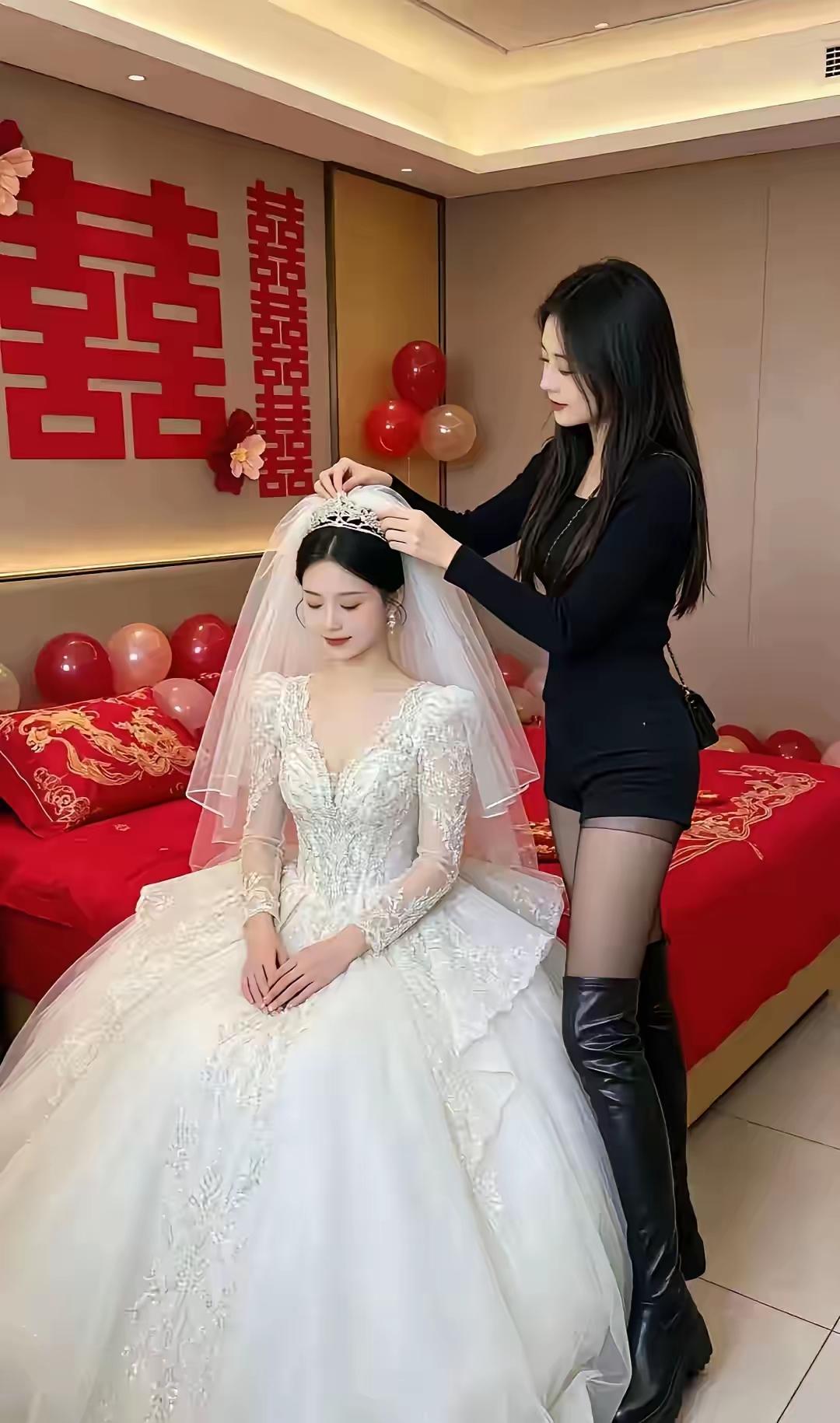 如果让你重新选择，你选新娘还是伴娘，实话实说啊！图片来自网络，侵权必删。