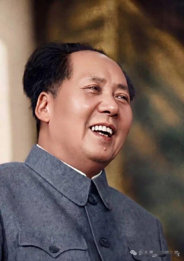 伟大领袖毛主席！[玫瑰][玫瑰][玫瑰][玫瑰][玫瑰]