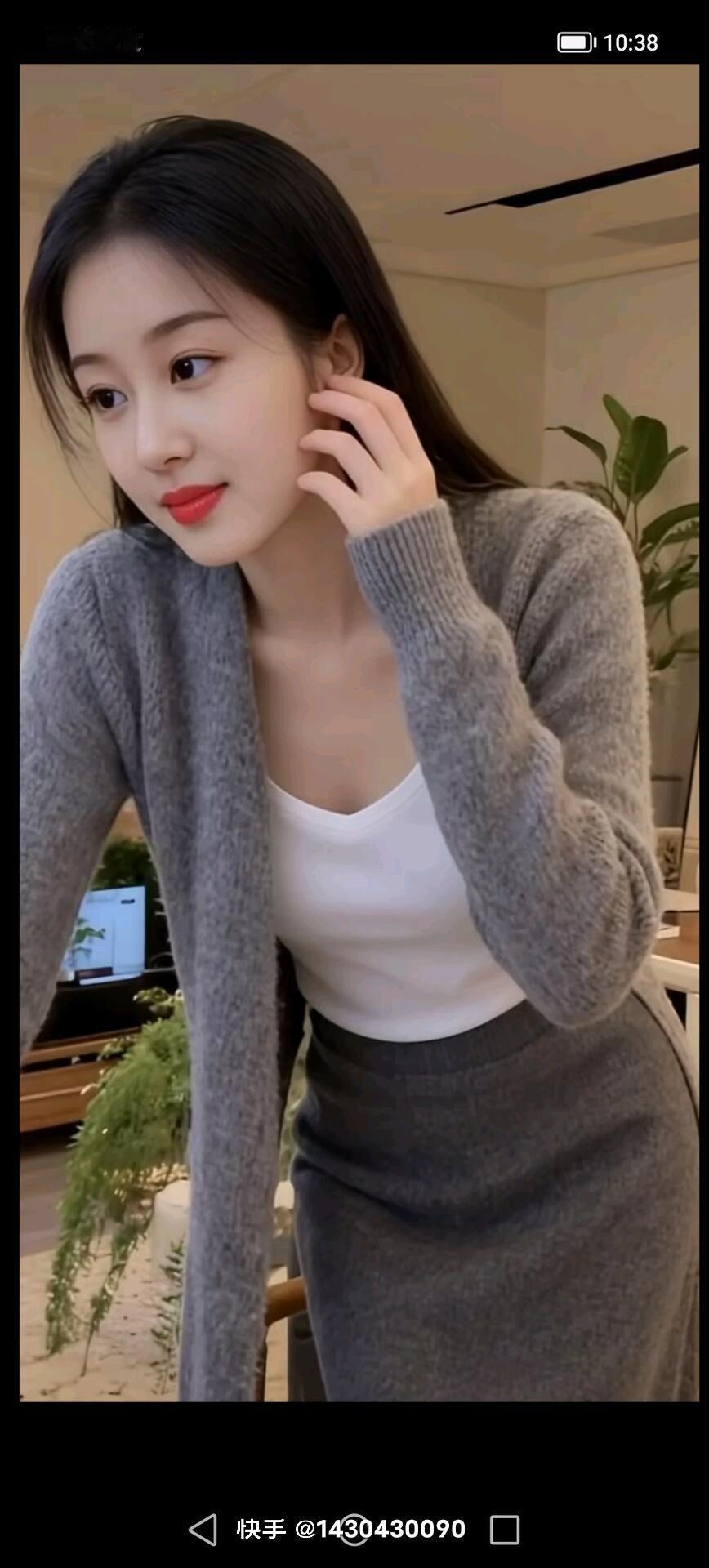 温柔甜美的日常穿搭，轻松自然，尽显优雅气质。