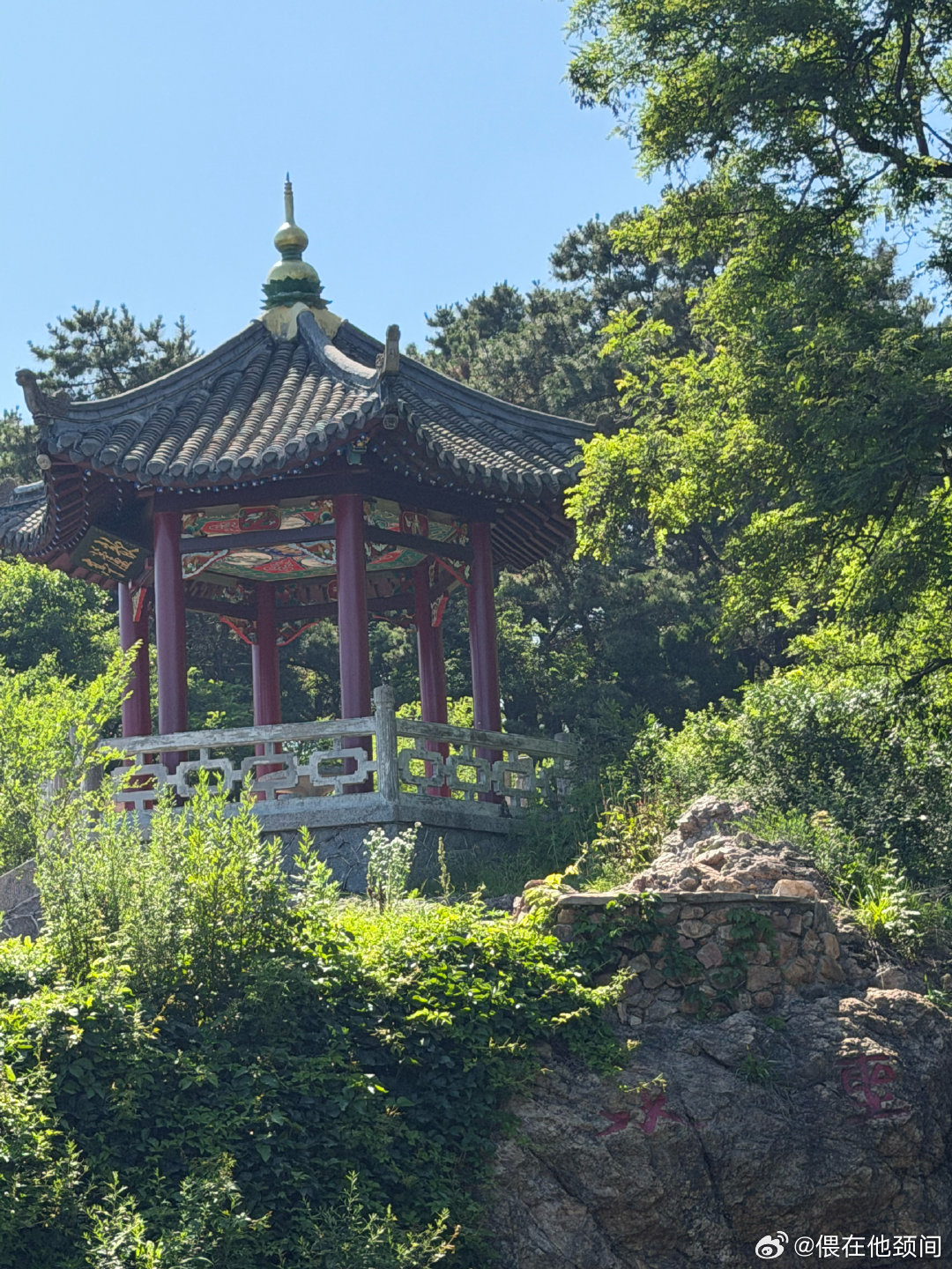 《八仙》 一上映， 国风神话的氛围又被带热了。其实想找现实里的仙系山水， 辽宁大