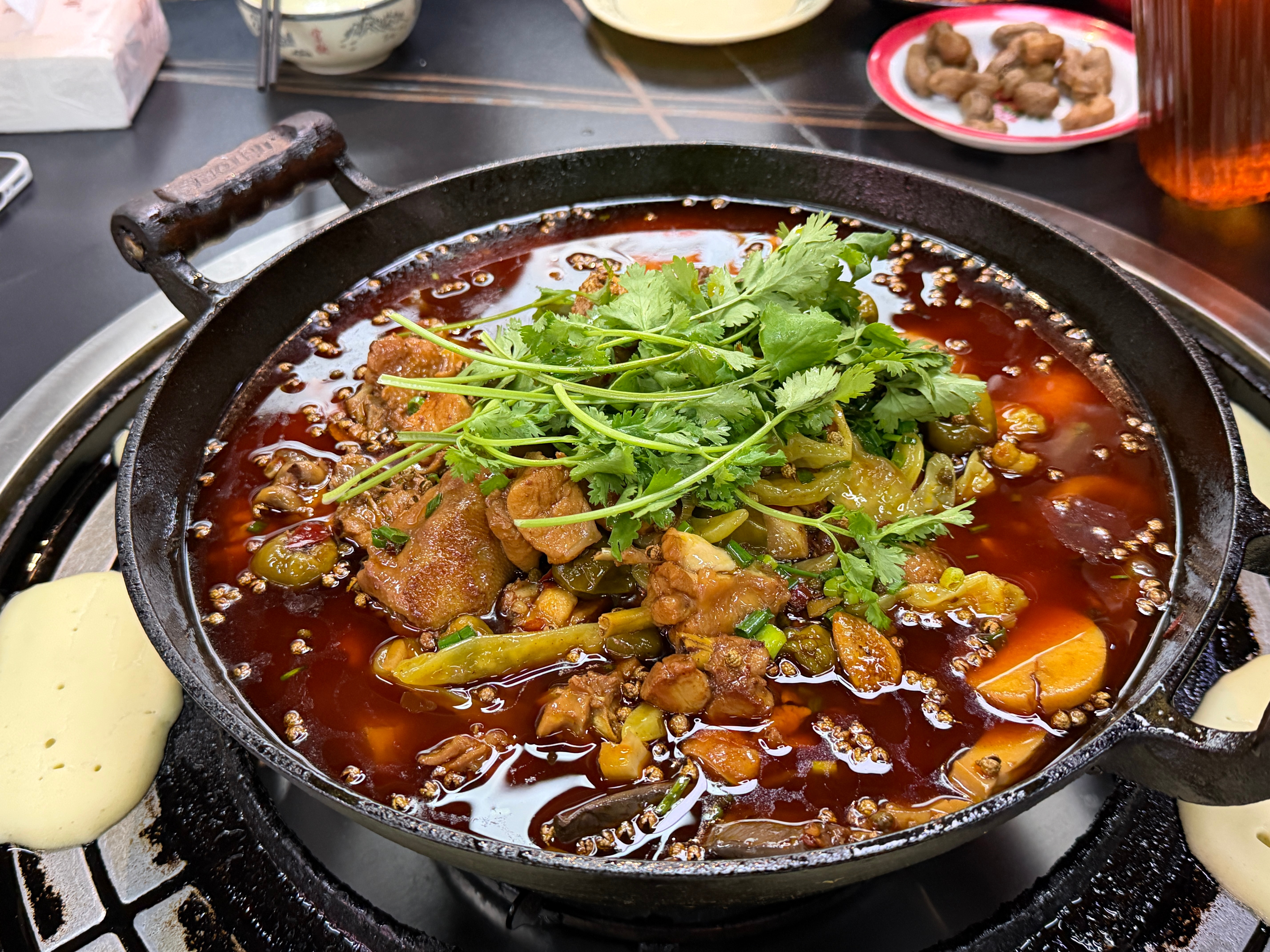 重庆美食真的是太tm多了，吃不完 根本吃不完。