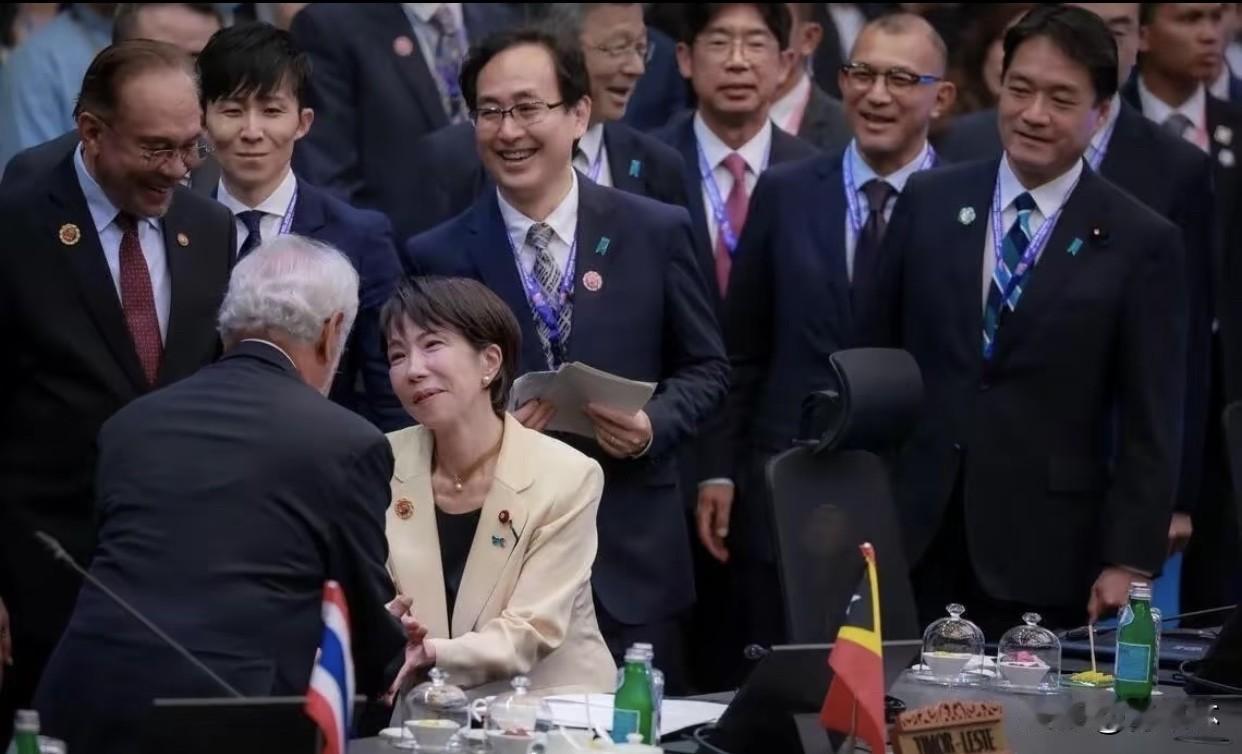 你认为日本会正确反思历史吗说实话，我觉得日本很难真正彻底反思历史。不少人总在回避