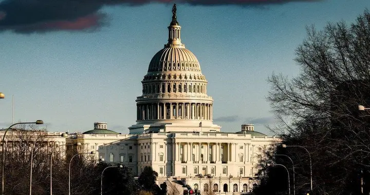 51:50 美国参议院否决限制特朗普战争权议案