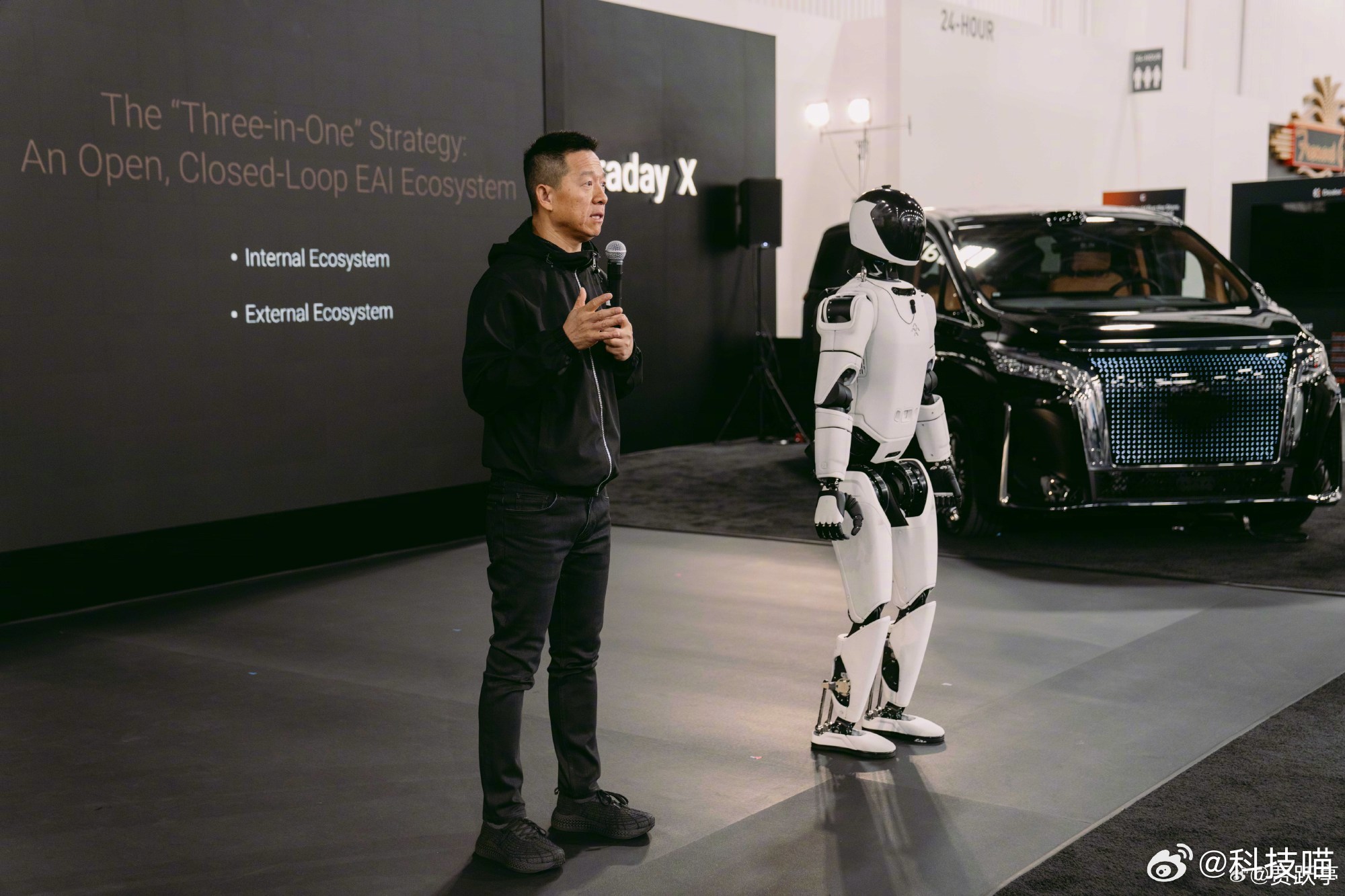 贾跃亭发布人形机器人没想到贾跃亭的FF公司也发布人形机器人了，有三大系列注意，还