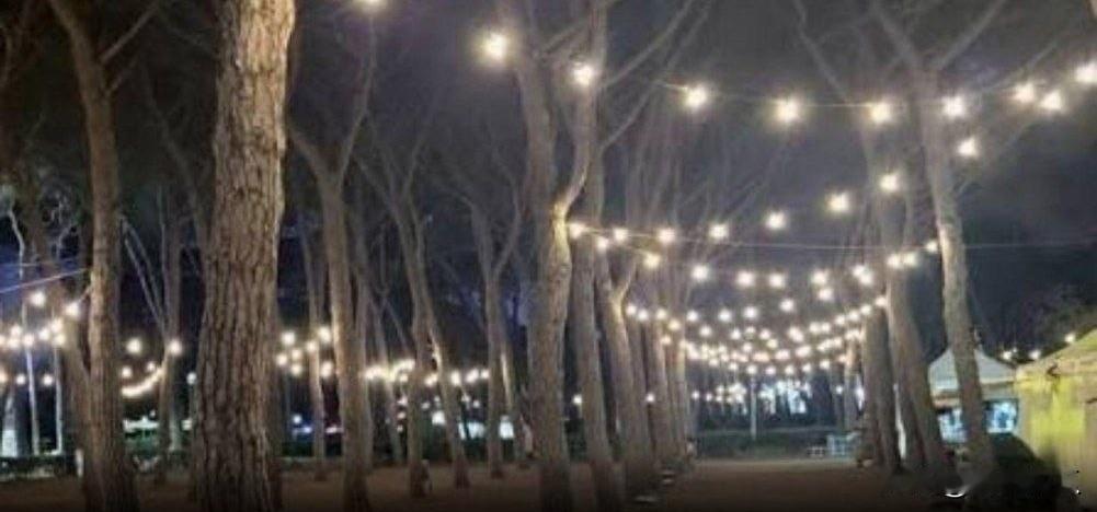 这乌克兰人有点。据《Il Tirreno》报道，一名乌克兰男子在意大利因与一名女
