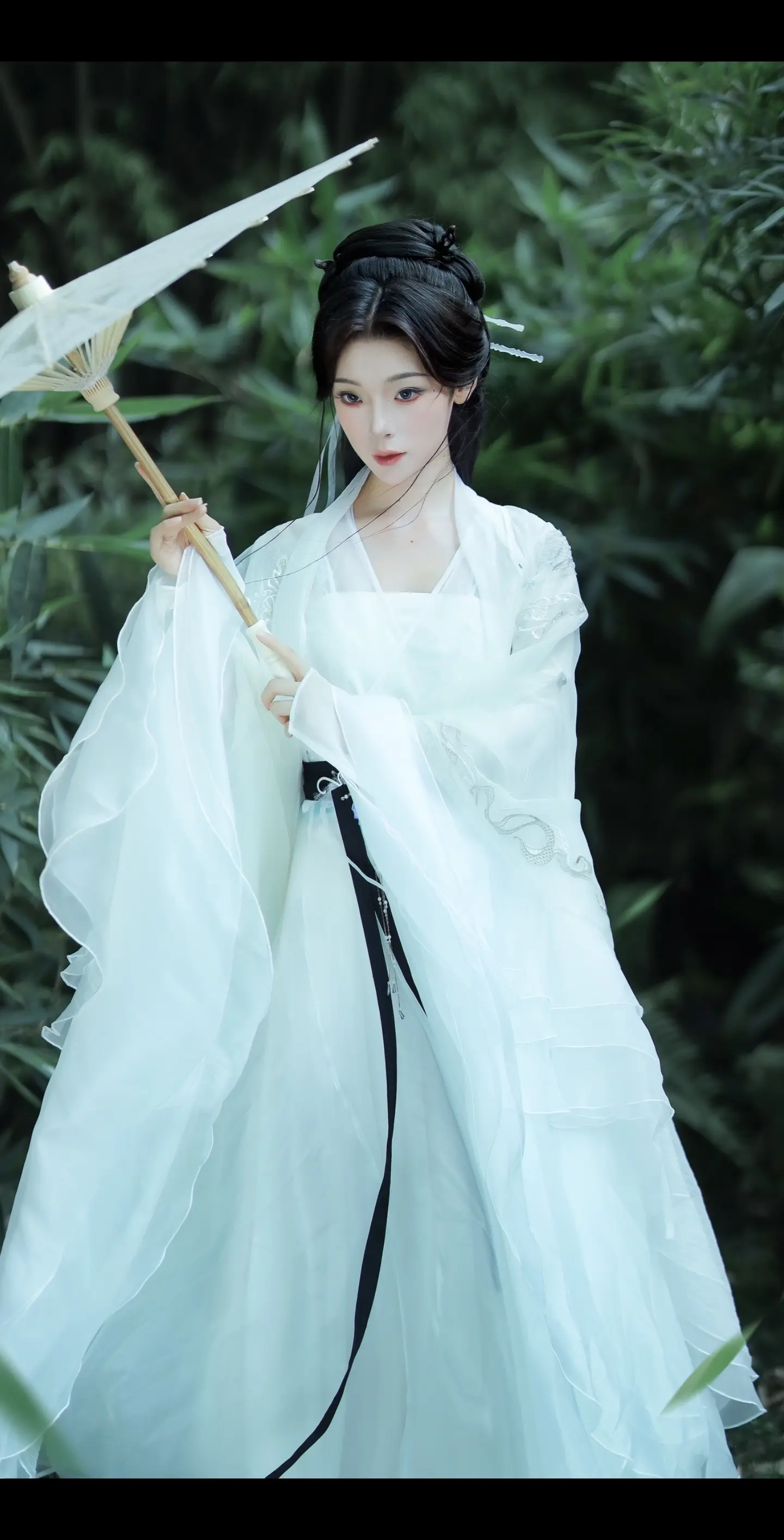 浅仿了一下鞠姐来战的造型。