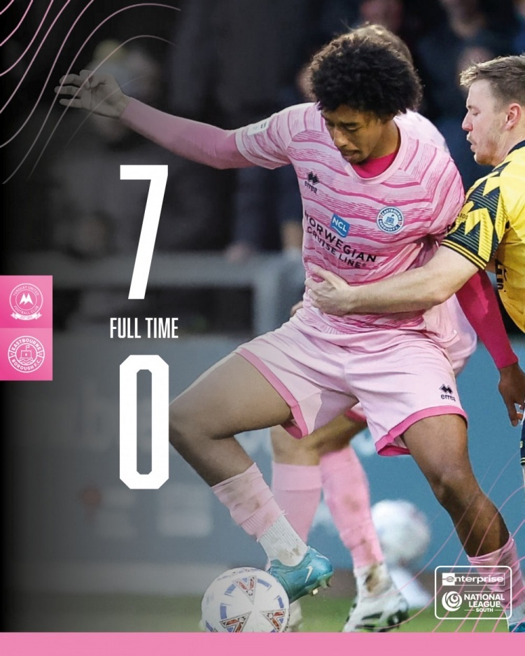 英格兰全国联赛南区的一场比赛，伊斯特本客场0-7负于托基联，球迷往返600英里（