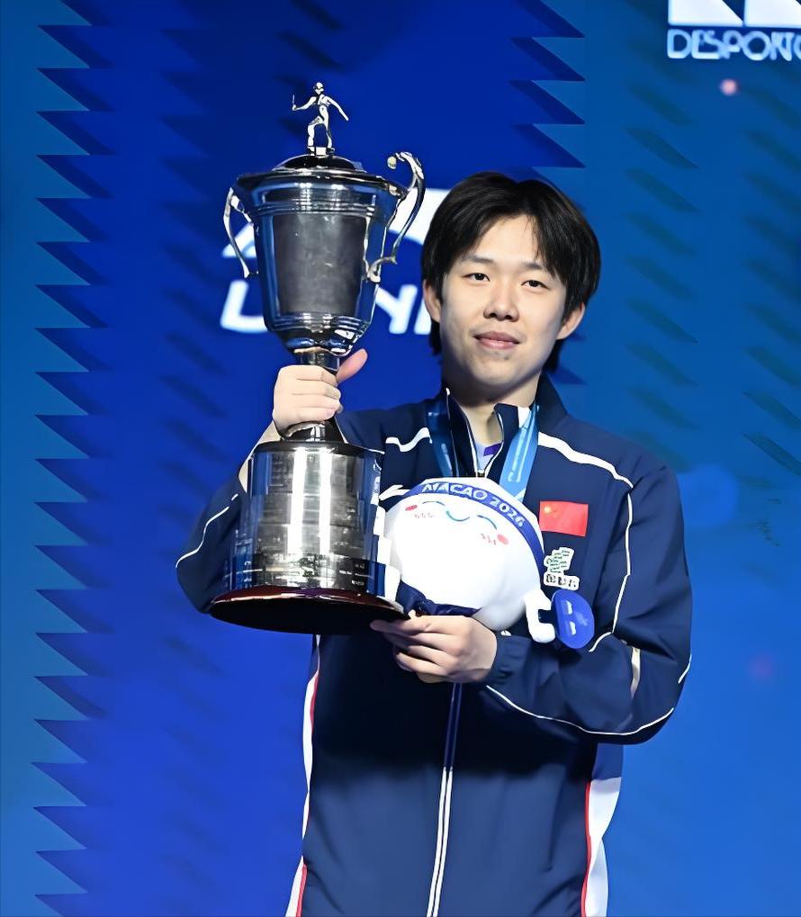 王楚钦首夺世界杯冠军

4月5日晚，澳门世界杯乒乓球赛迎来收官战，王楚钦在半决赛