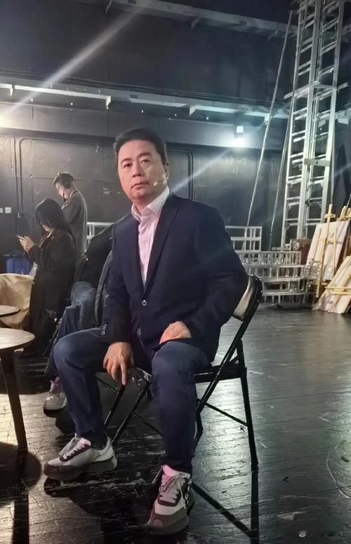 我问我妈，这个汪海林到底什么来头？

居然敢说赵丽颖的演技不如杨幂，还说过肖战的