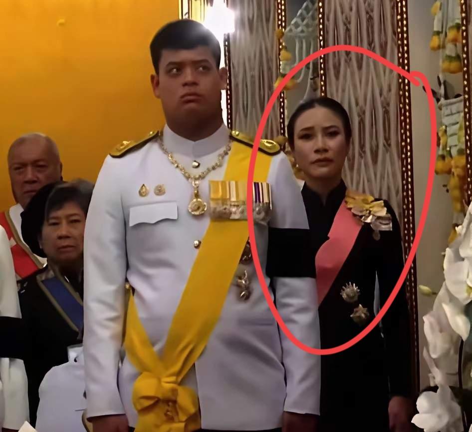 照拂提帮功王子，为何安排给了诗妮娜，而非苏提达
泰王的一个举动，让人很是诧异！