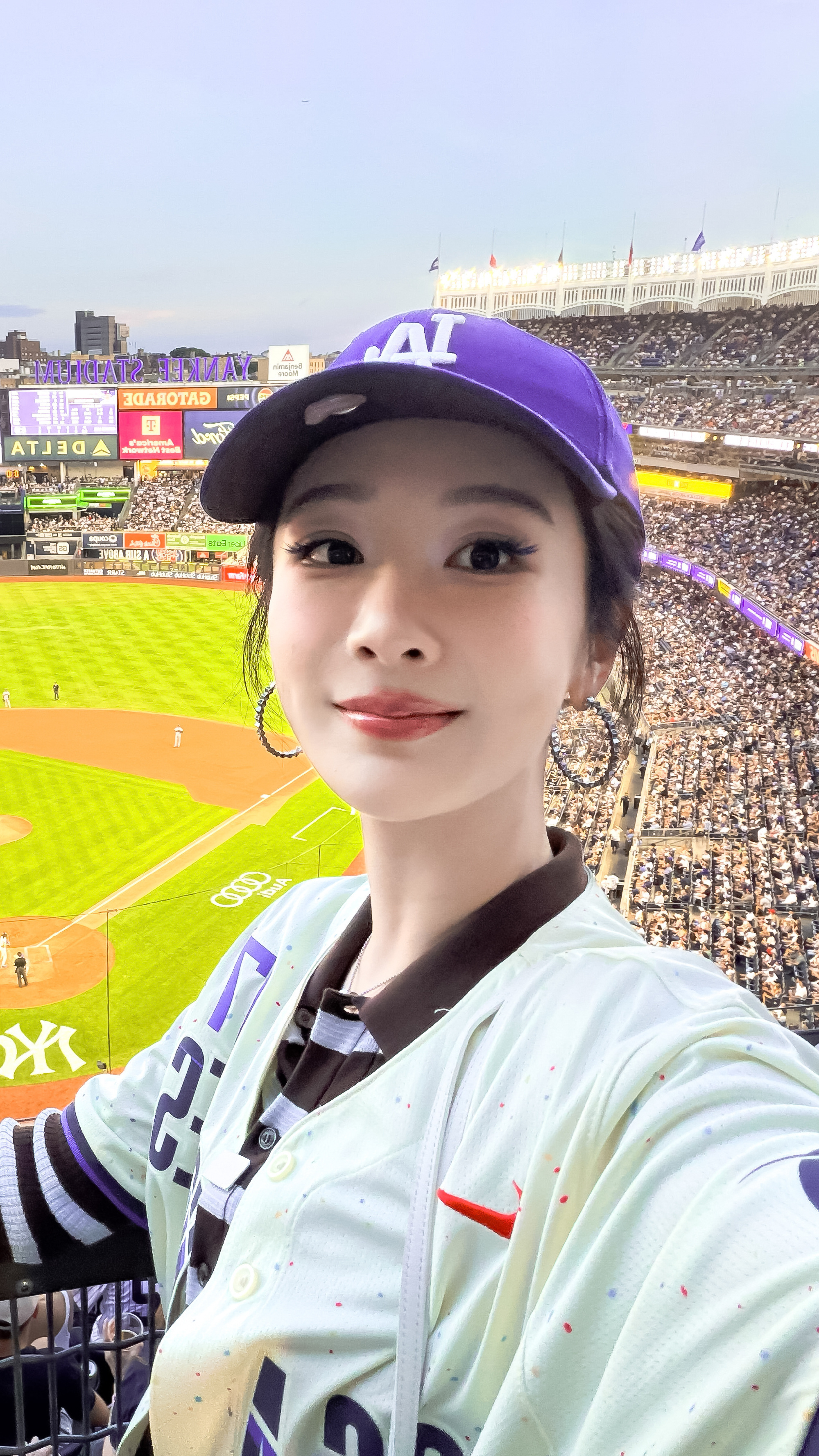 杨紫  yz杨紫董竹君yz杨紫玉兰花开君再来玫瑰是浪漫的代名词，而你是浪漫本身。