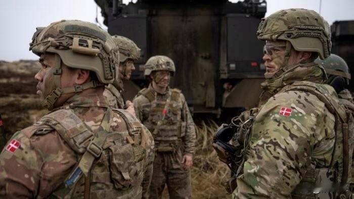 丹麦正在向格陵兰岛部署军队！

据格陵兰岛当地媒体《塞米蒂亚克》报报道，丹麦正在