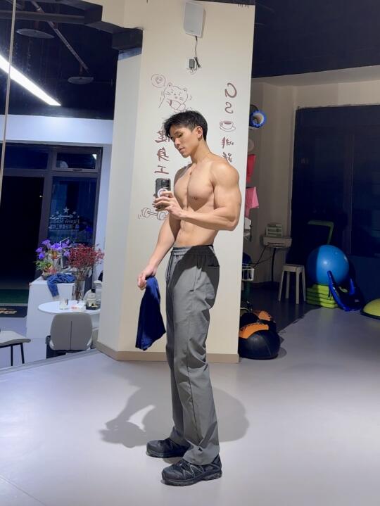 茶园健身教练｜网红店铺招牌教练