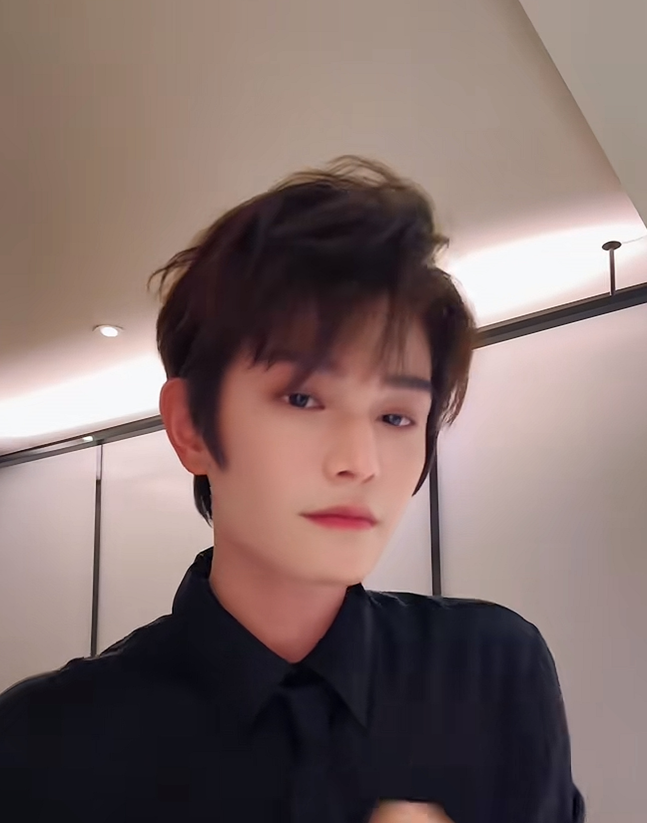 跳的千娇百媚，其实耳朵都红透了