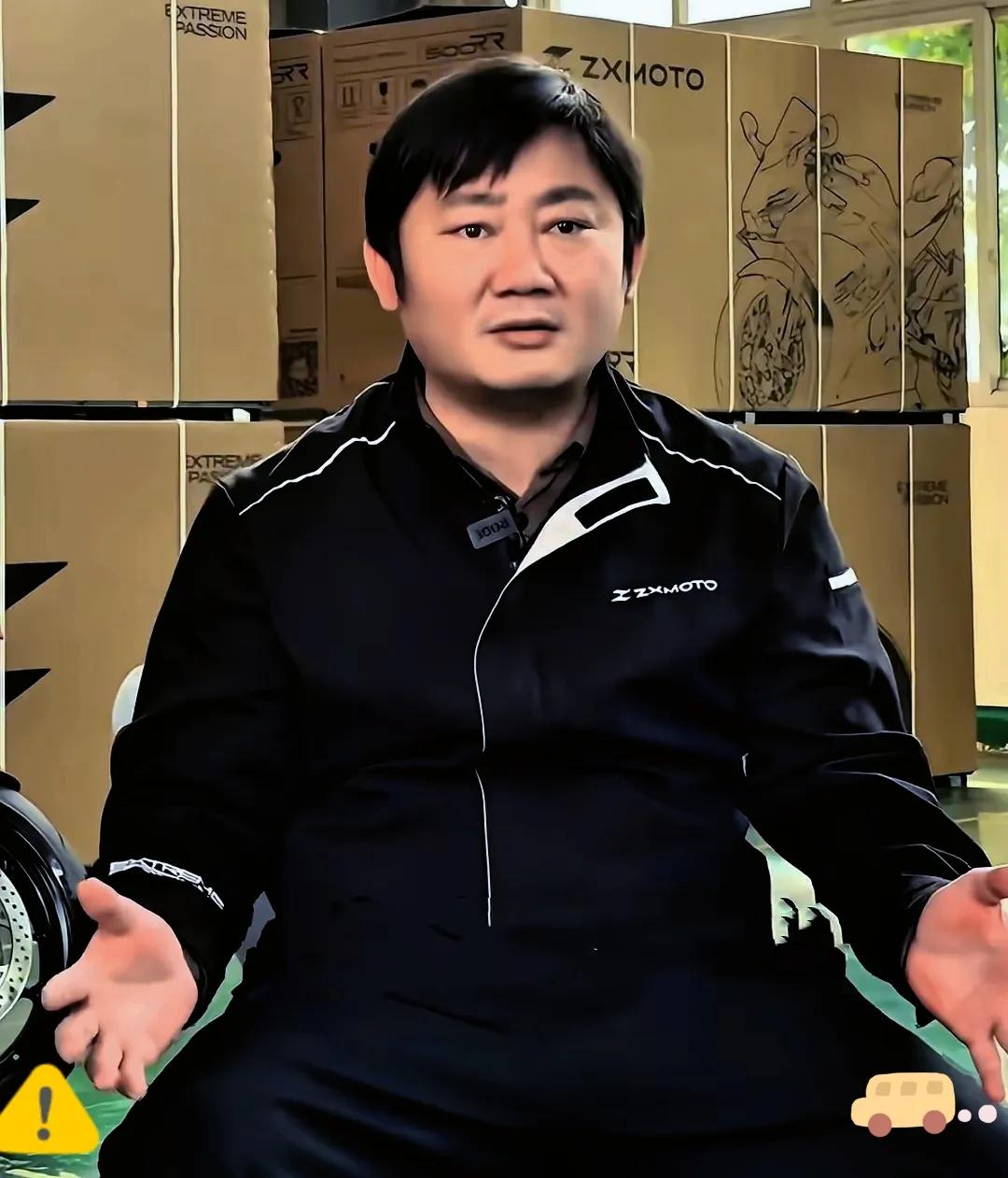 今天刷到个超有意思的事儿！

张雪给海军庆生，评论区全是“排面”“官方联动”的喊