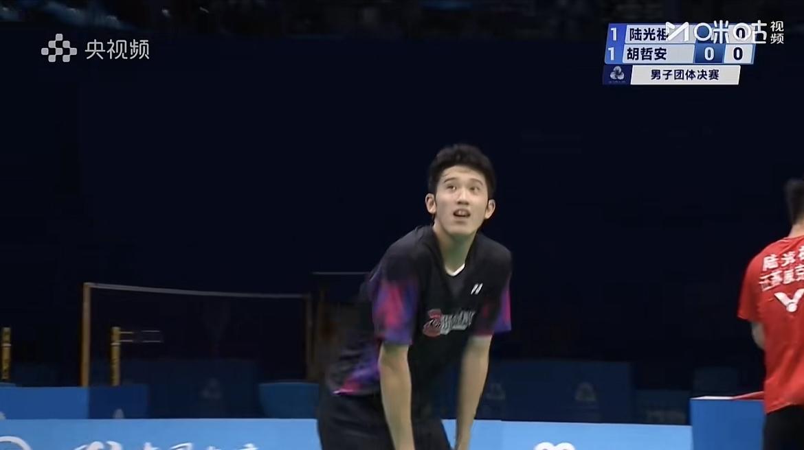 胡哲安在单项赛出局后，他在全运会总共已经遭遇三连败了！
身体薄弱还是最大的问题，