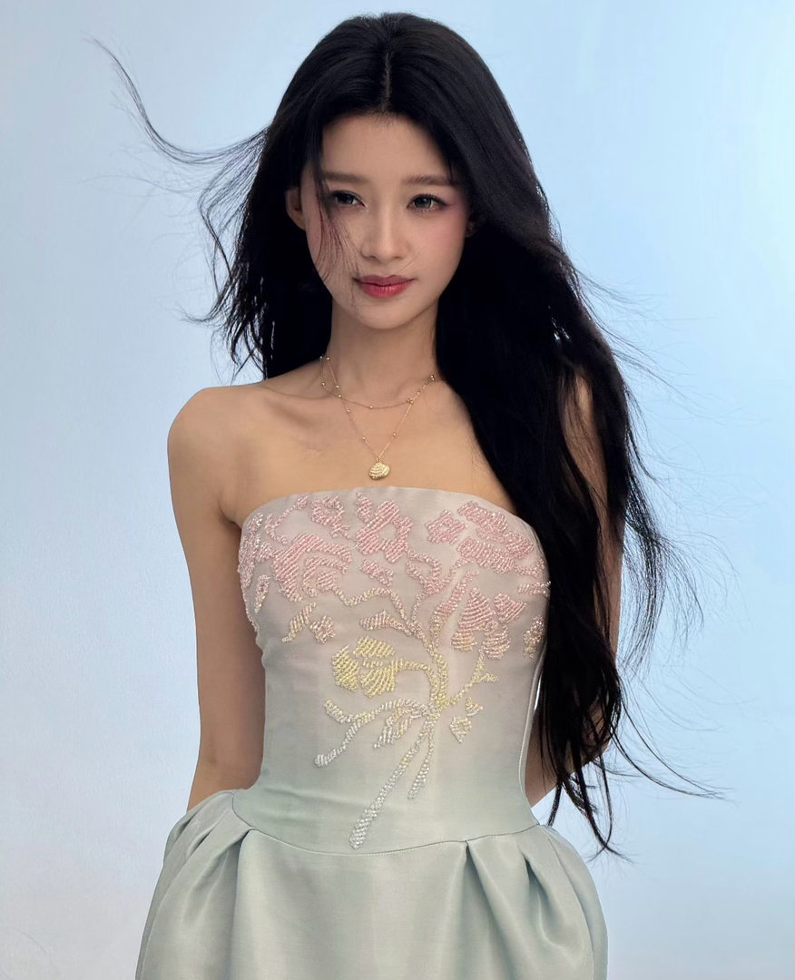 孙怡OMG你吓到我了孙怡不知道您这是怎么了姐你的抽象我有所耳闻，但是你是怎么说服