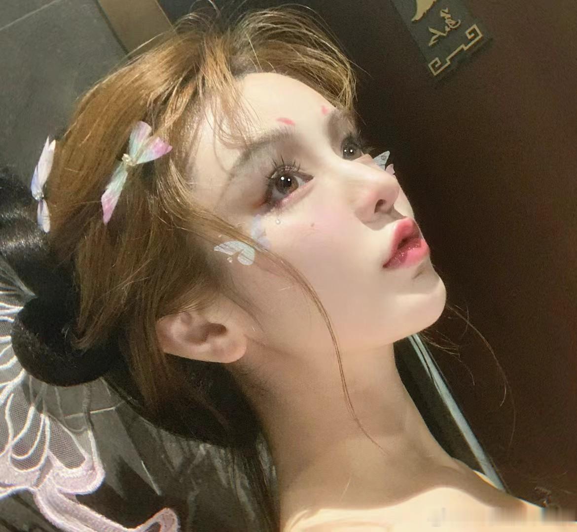 小蝴蝶🦋 ​​​