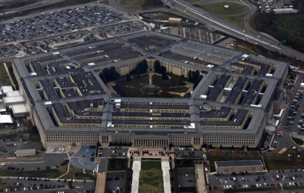 2025 年 12 月美国《纽约时报》编委会披露的五角大楼净评估办公室制作的 “
