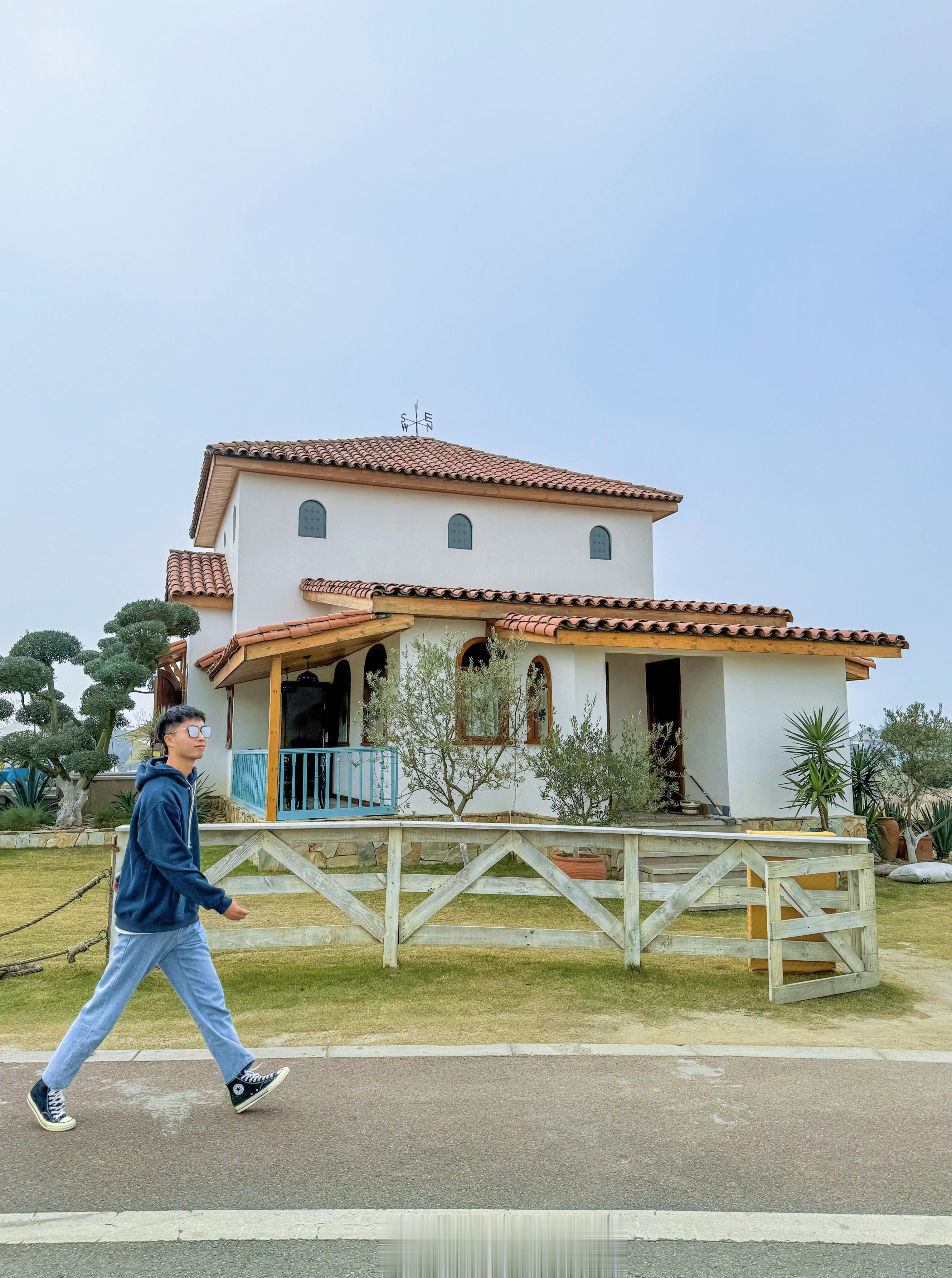 #藏不住的双流#不可能只有你还不知道成都双流空港花田可以近距离感受飞机降落吧！！